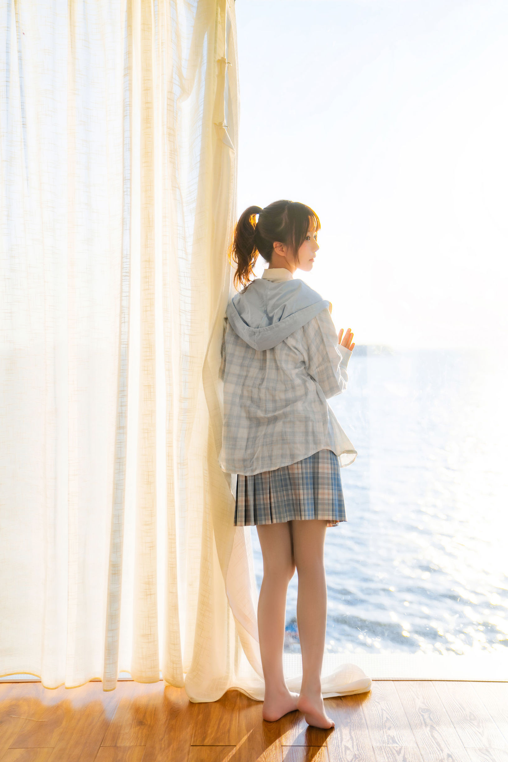 Meow Sugar Films] Vol. 241: The Sea by the Window