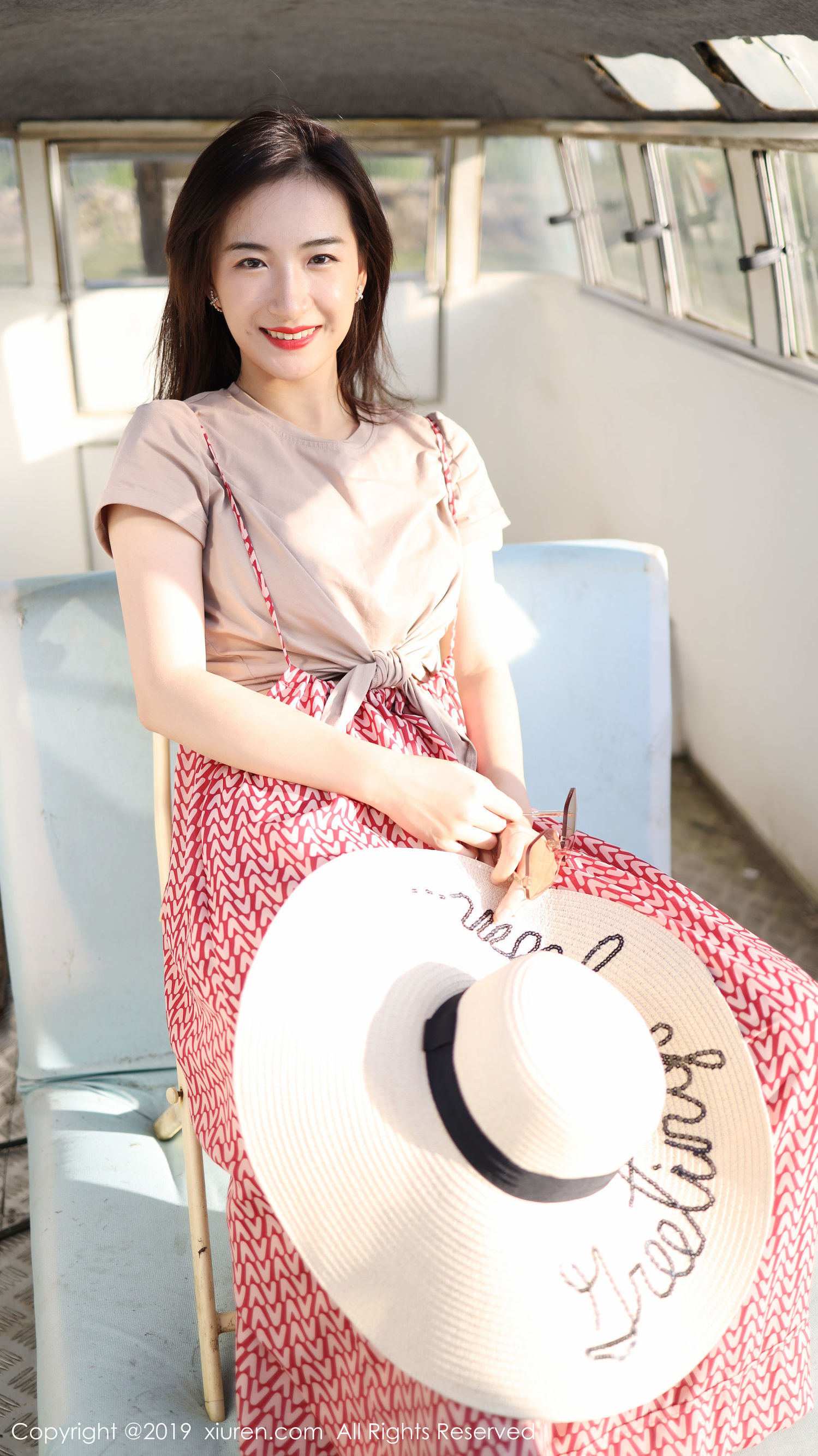 Xiuren] Số 1718 Yi Er Latte