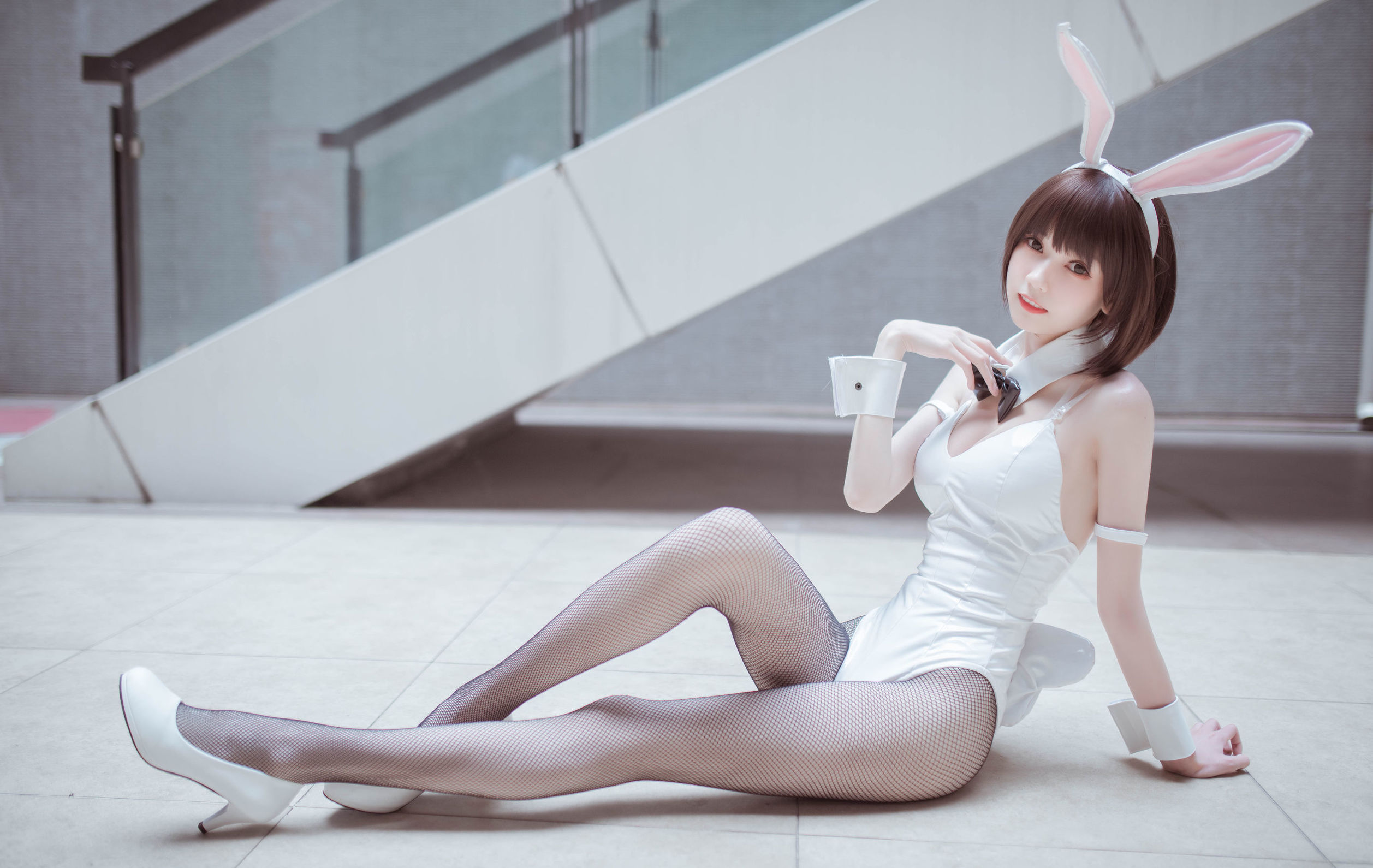 [萝莉COS] 小妖精你的负卿 - 圣人惠兔女郎