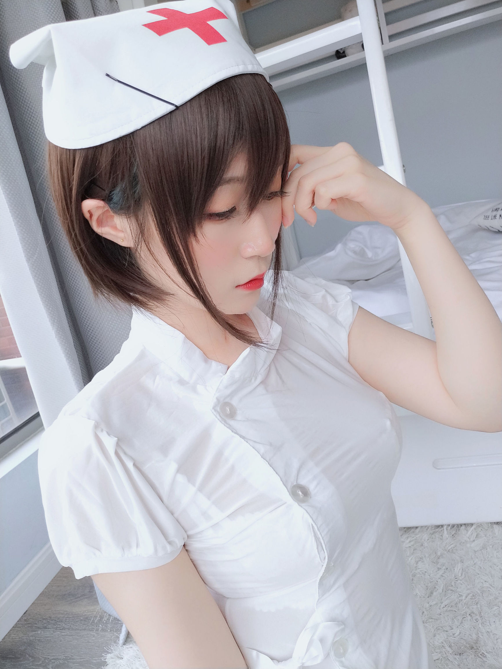 โลลิคอส] ไป่ยิ่น - ถุงน่องขาว นางพยาบาล