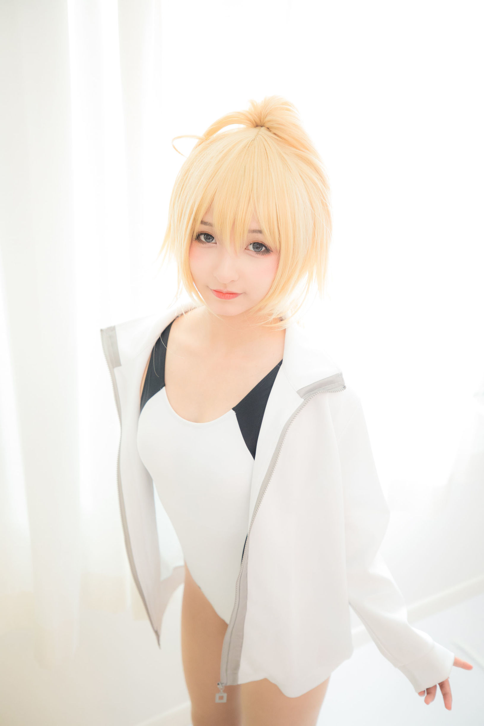 [萝莉COS] 神楽坂真冬 贞德泳装