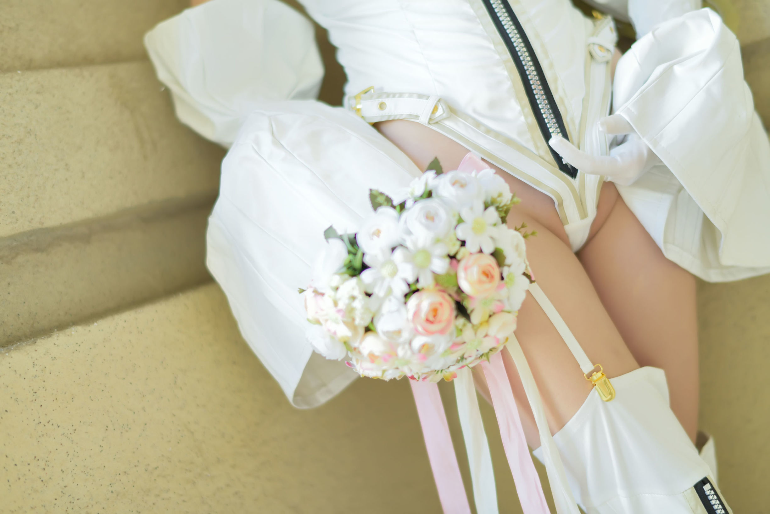 [萝莉COS] Nagesa魔物女本 白衣骑士