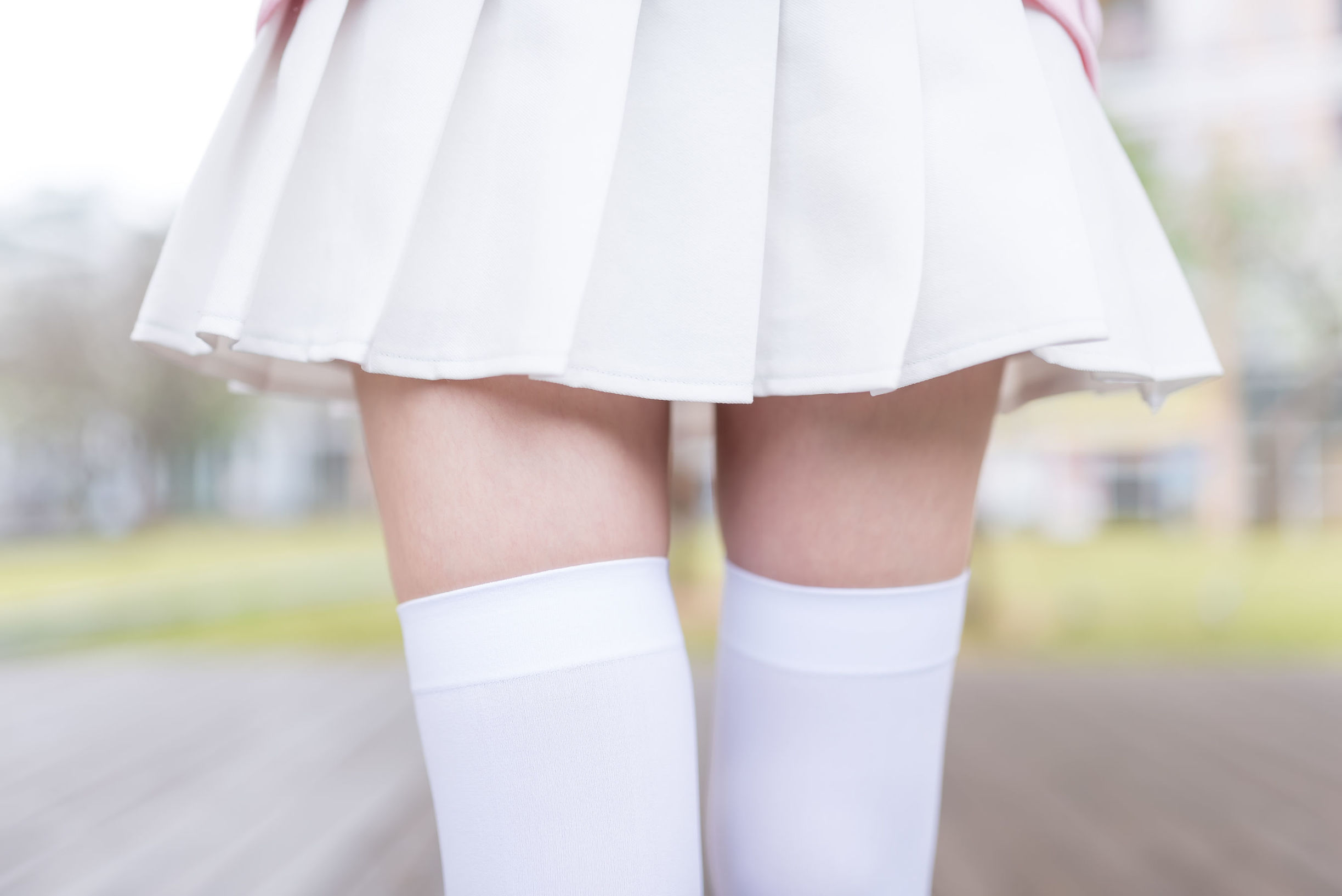 เขตแดนแห่งลม] NO.001 ถุงน่องขาวกระโปรงสั้นมาก