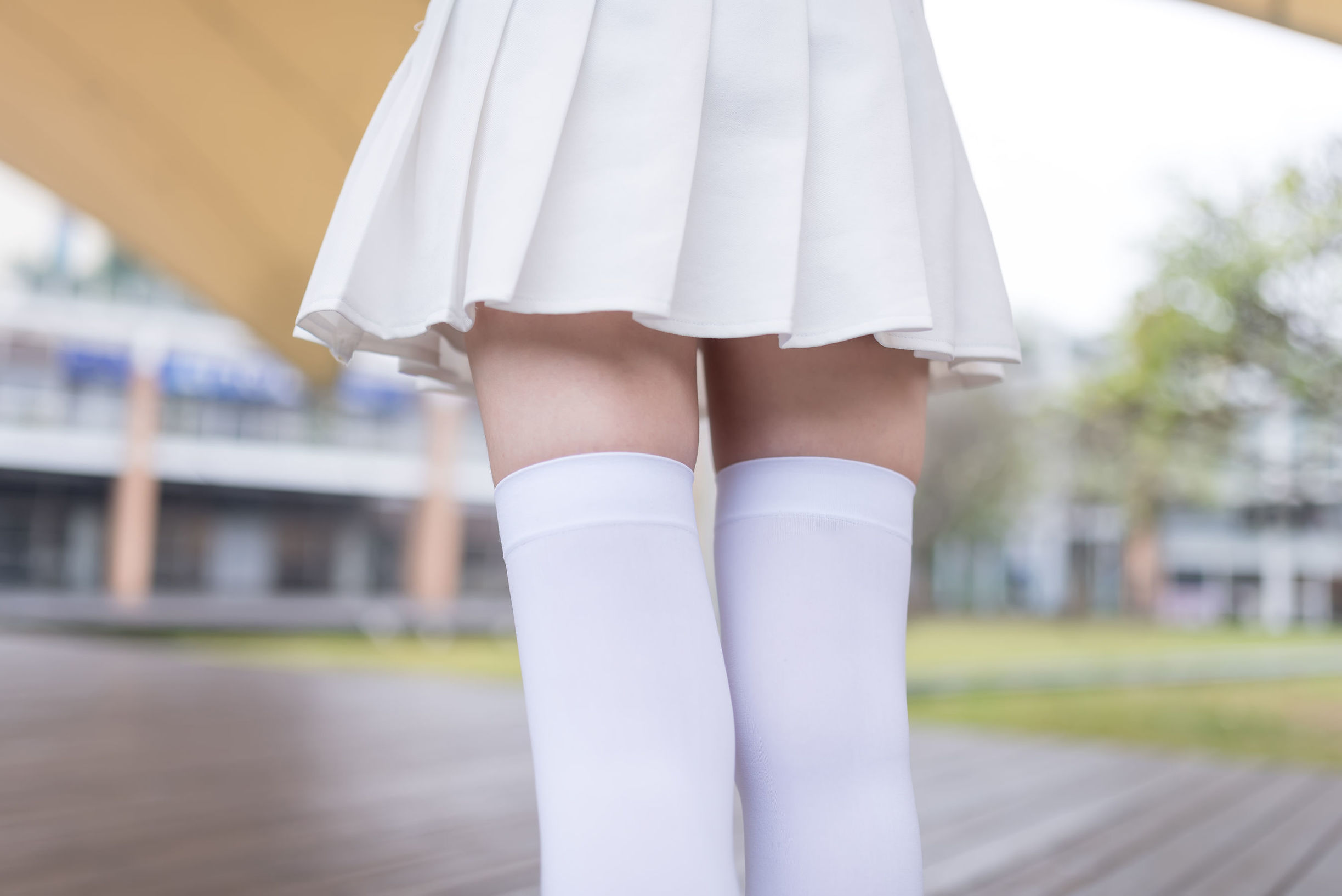 เขตแดนแห่งลม] NO.001 ถุงน่องขาวกระโปรงสั้นมาก