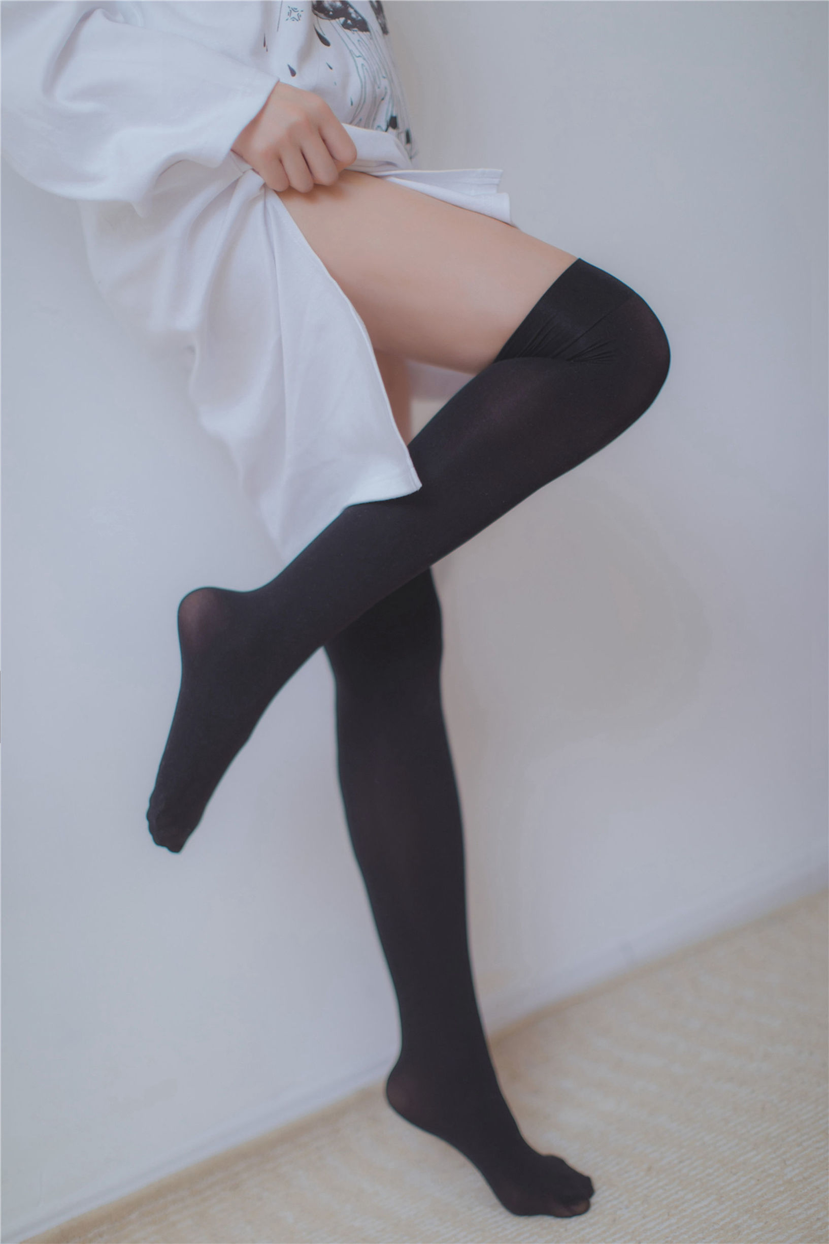 เฟิงจือหลิงอวิ่น] NO.079 สาวผมยาวสวมถุงน่องดำรุ่นน้อง
