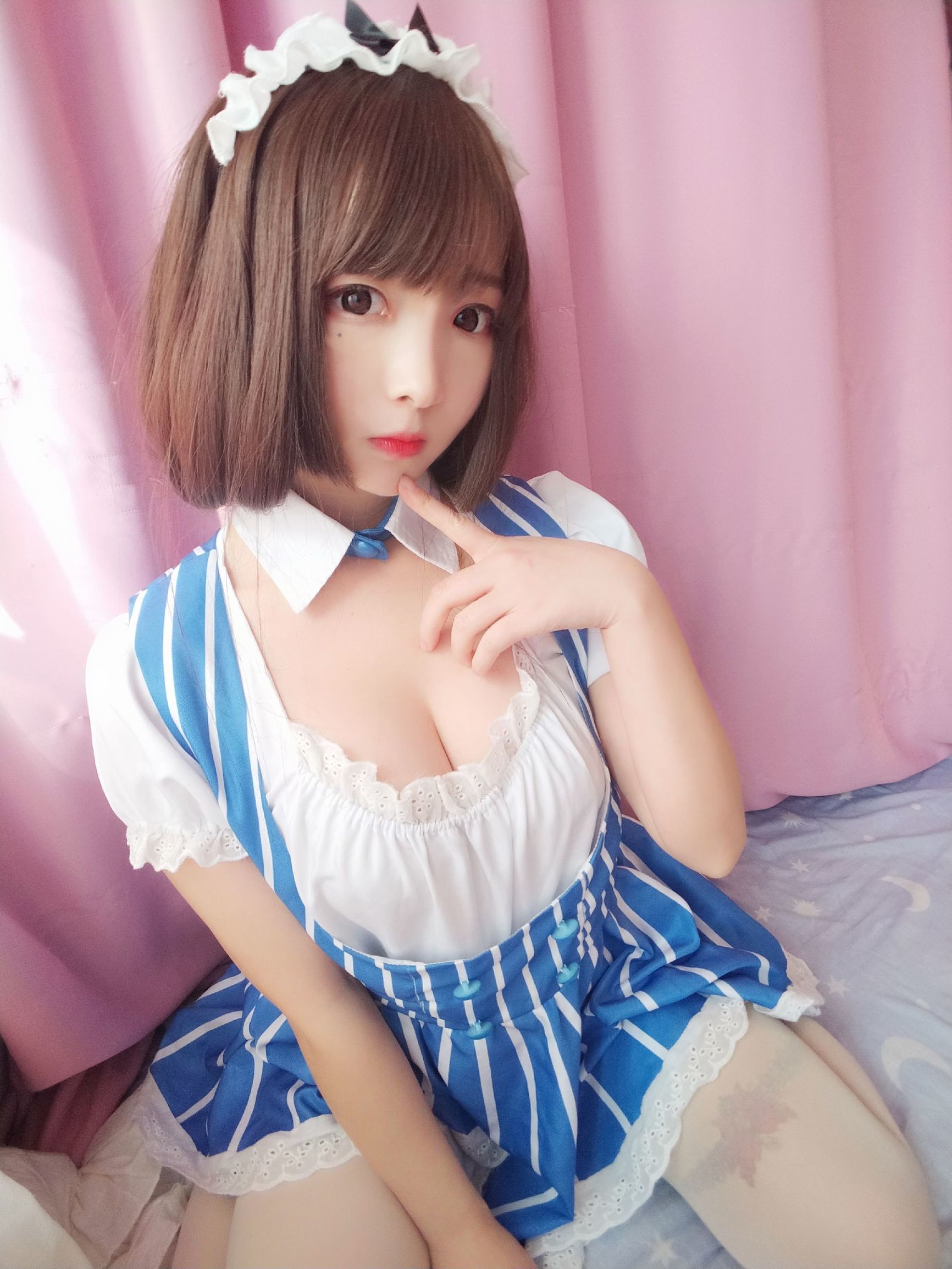 สองมิติสาวสวย ฟุรุคาวะ คางุระ และ คาโตะ เมกุมิ เมด