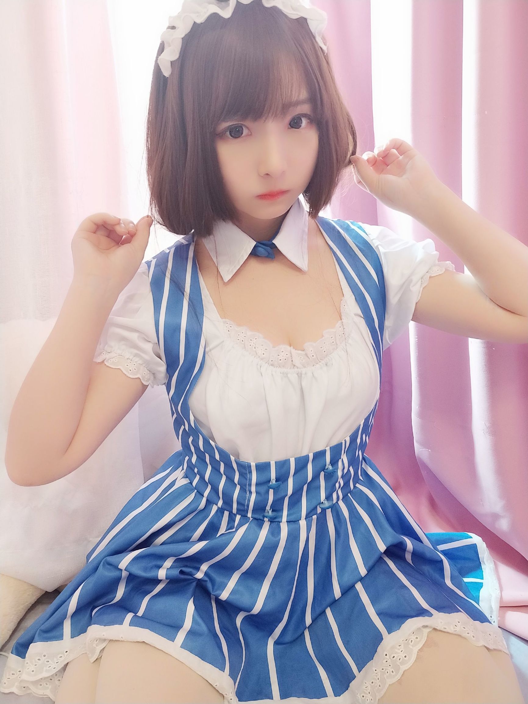 สองมิติสาวสวย ฟุรุคาวะ คางุระ และ คาโตะ เมกุมิ เมด