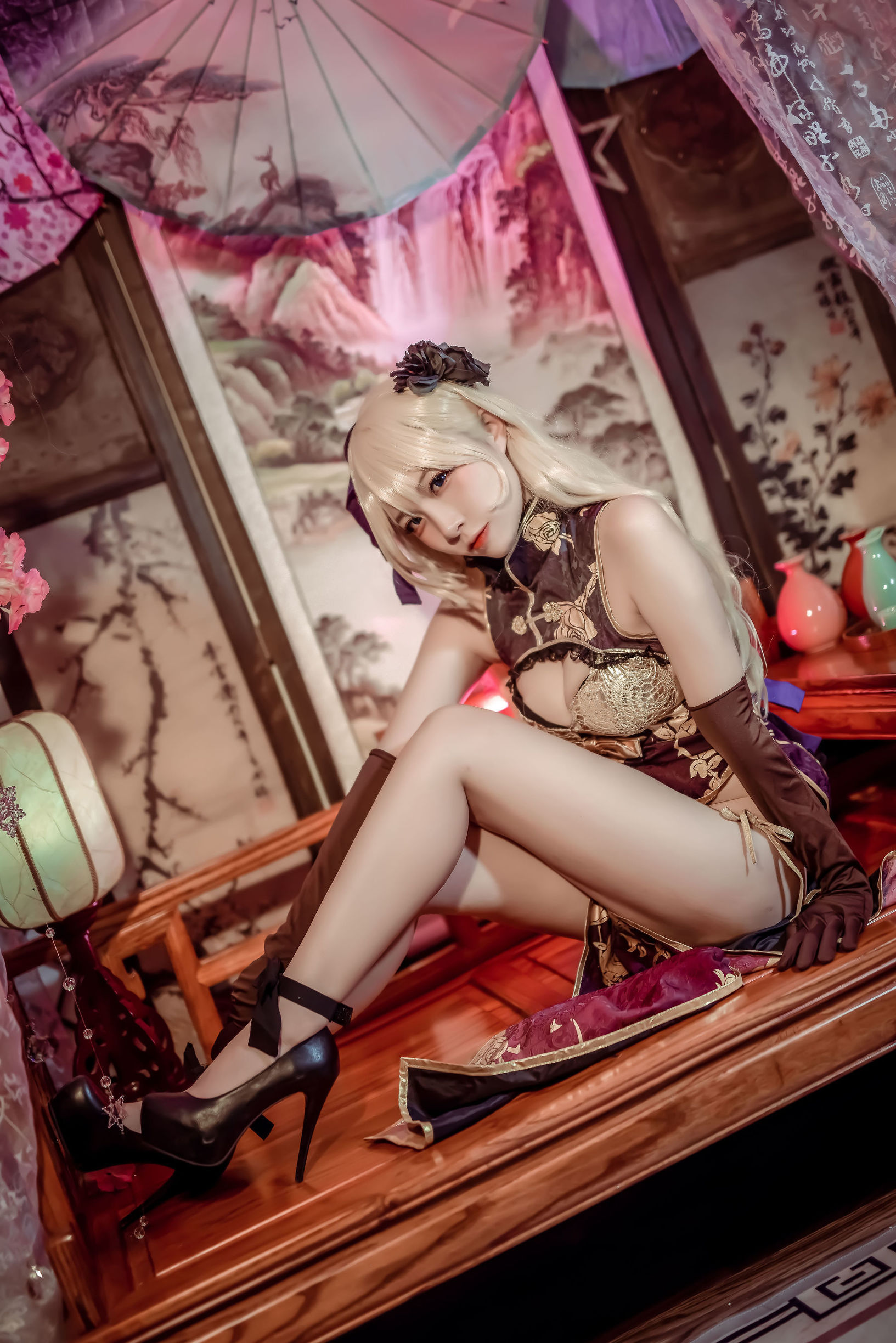 คน气Coser二佐Nisa 金莲 เป็น "ความนิยม Coser เอ้อร์จฺว่อนิซา จินเลี่ยน" แต่เนื่องจากเป็นชื่อเฉพาะบางส่วน จึงแปลเป็น: ความนิยม Coser เอ้อร์จฺว่อนิซา จินเลี่ยน