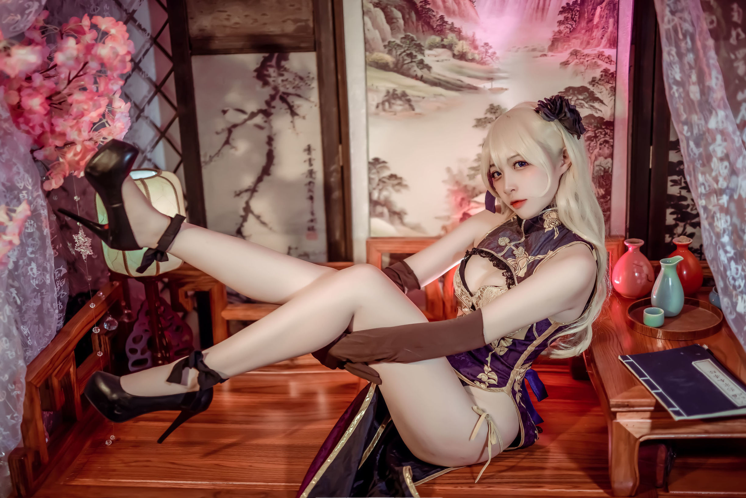 คน气Coser二佐Nisa 金莲 เป็น "ความนิยม Coser เอ้อร์จฺว่อนิซา จินเลี่ยน" แต่เนื่องจากเป็นชื่อเฉพาะบางส่วน จึงแปลเป็น: ความนิยม Coser เอ้อร์จฺว่อนิซา จินเลี่ยน