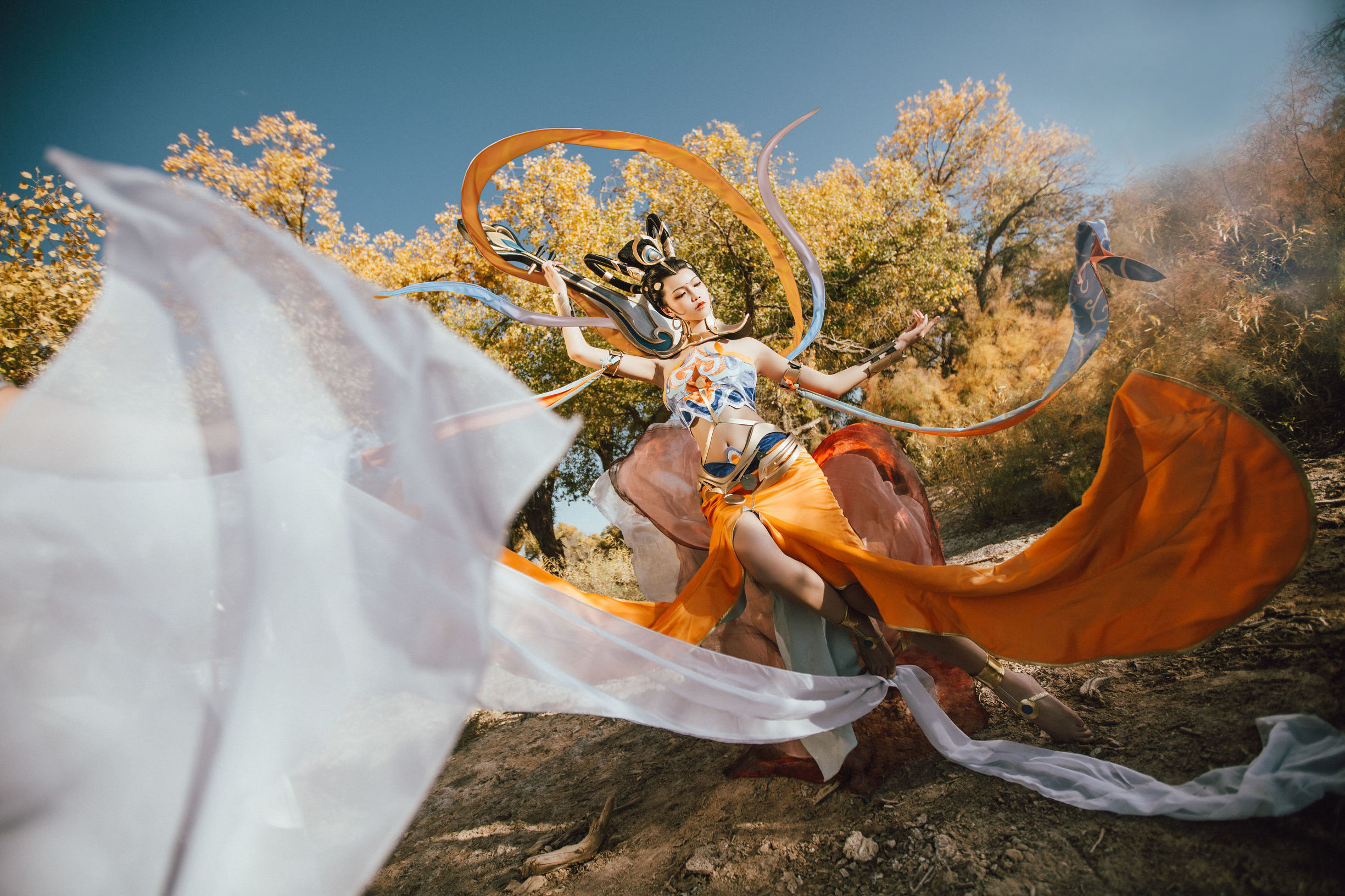 Popular coser Qi Gu'er MIKI from Honor of Kings as Yang Yuhuan