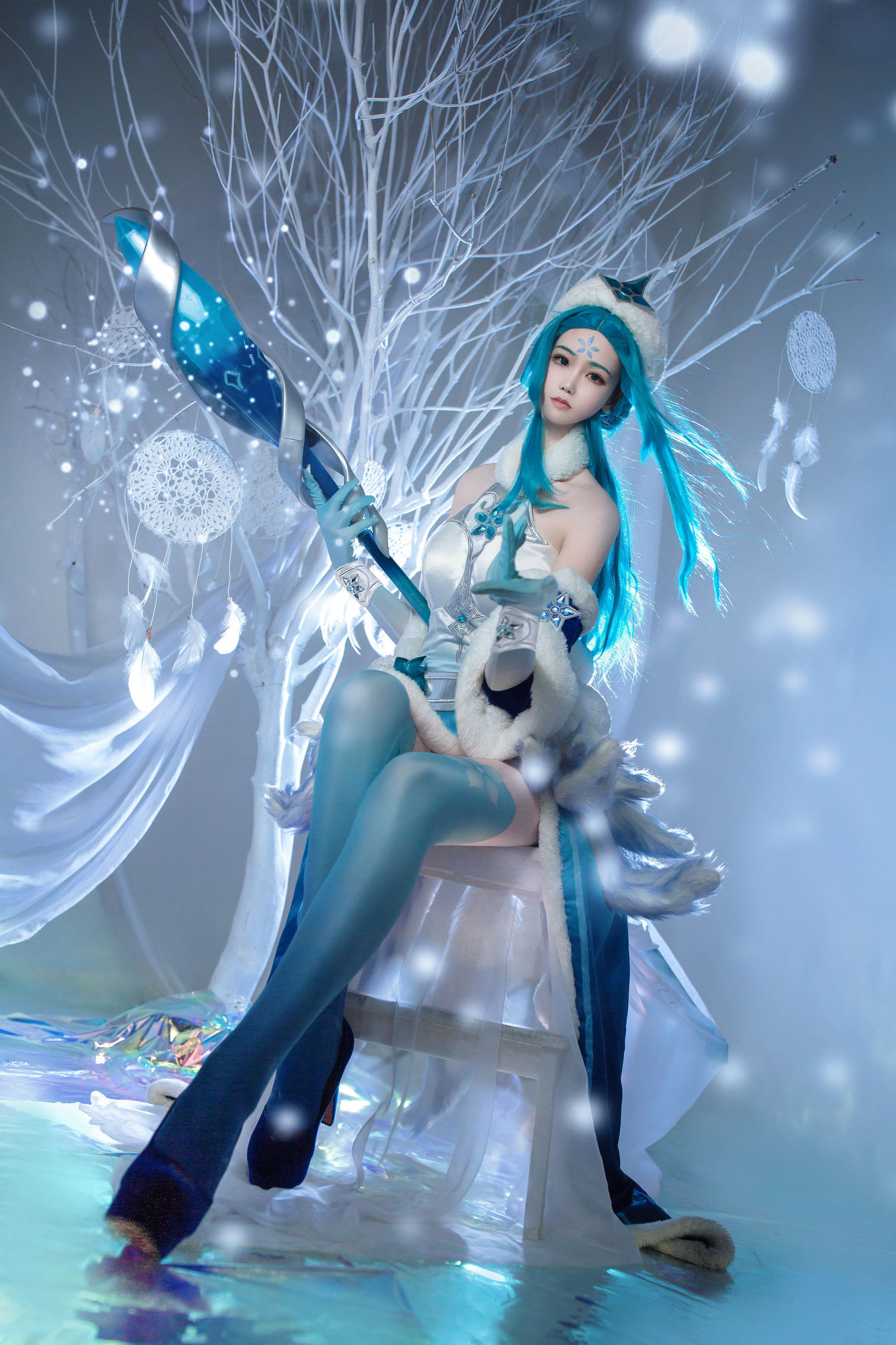 Popular cosplayer Qi Gu'er Miki from Honor of Kings as Wang Zhaojun