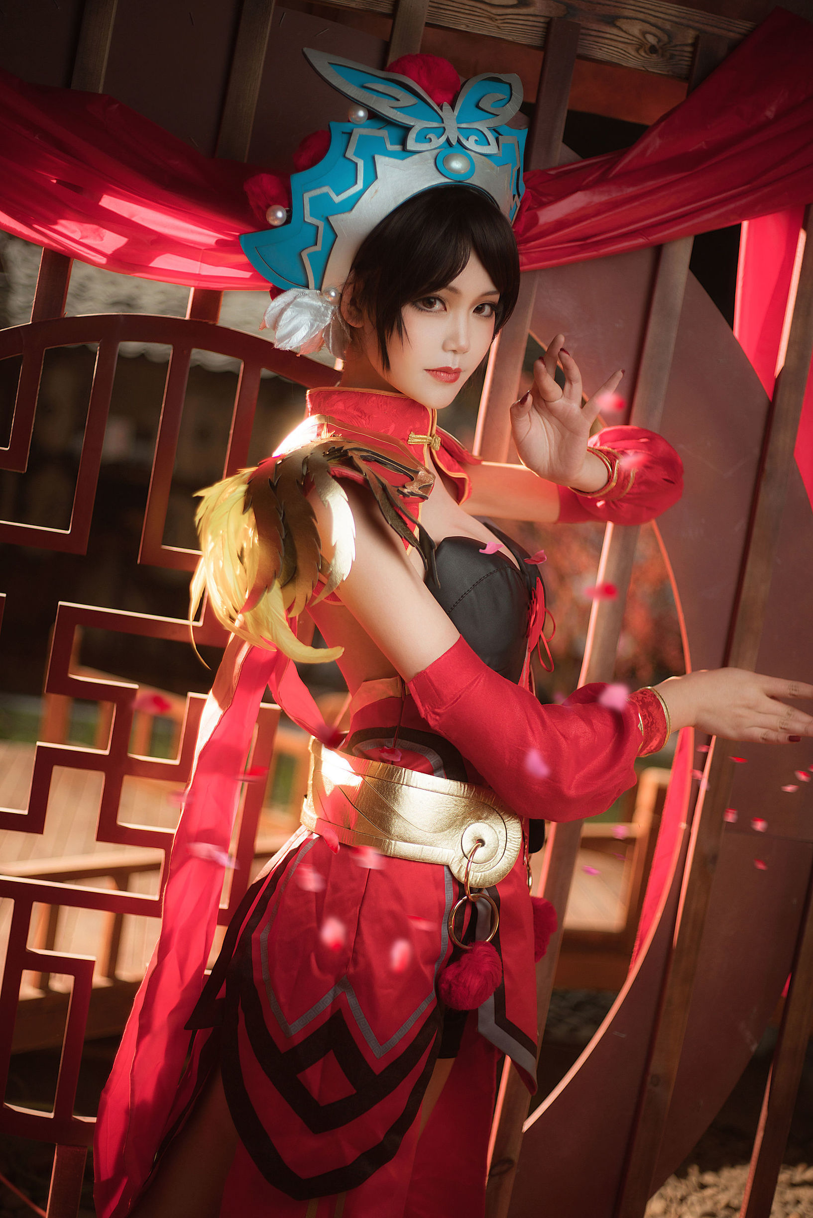 Popular cosplayer Qi Gu Er MIKI, Honor of Kings' Yu Ji