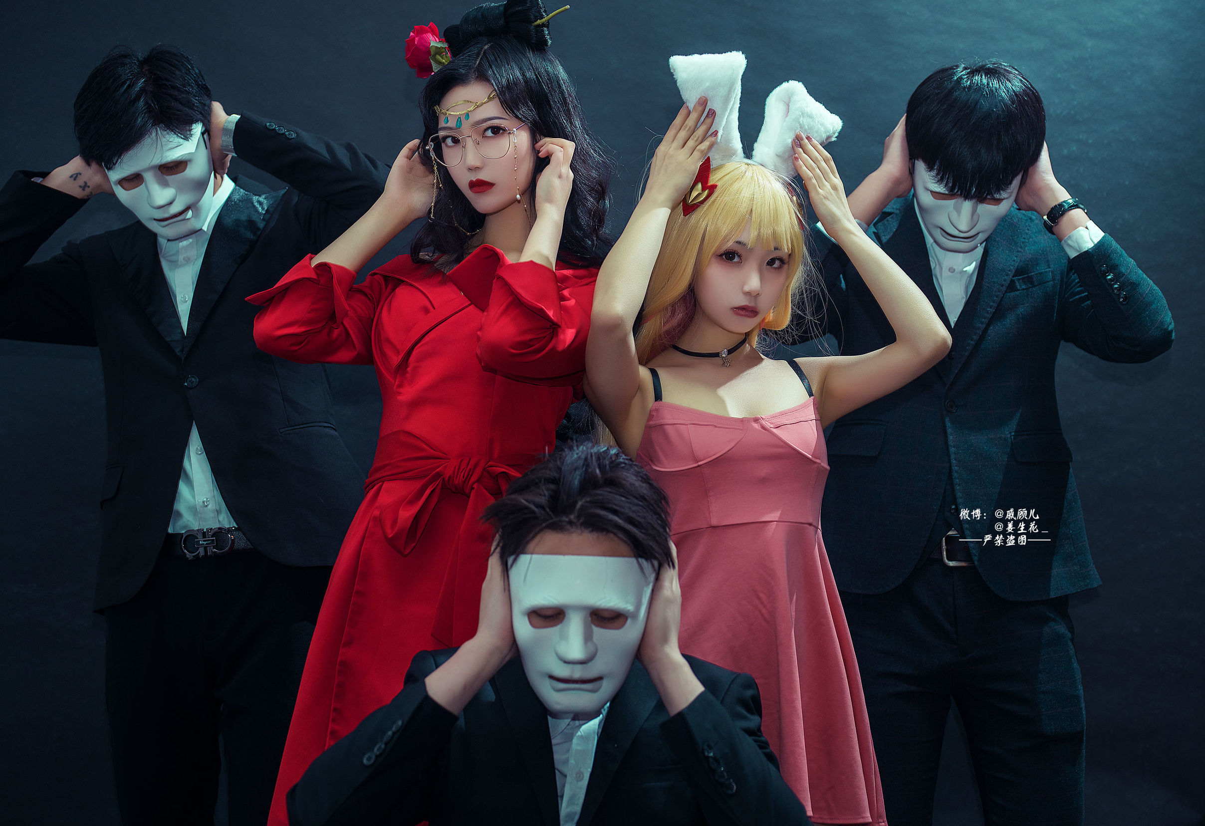 Popular cosplayer Qi Gu'er MIKI from Honor of Kings as Diao Chan and Gongsun Li.