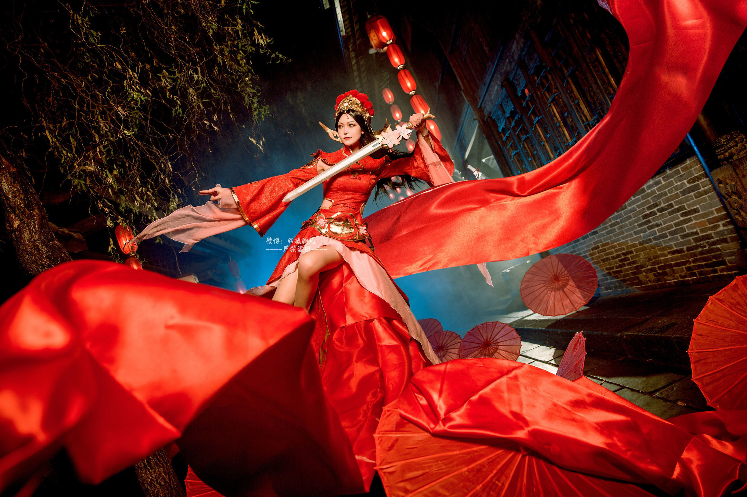 Popular coser Qi Gu Er MIKI, Honor of Kings, Luna's lifelong love