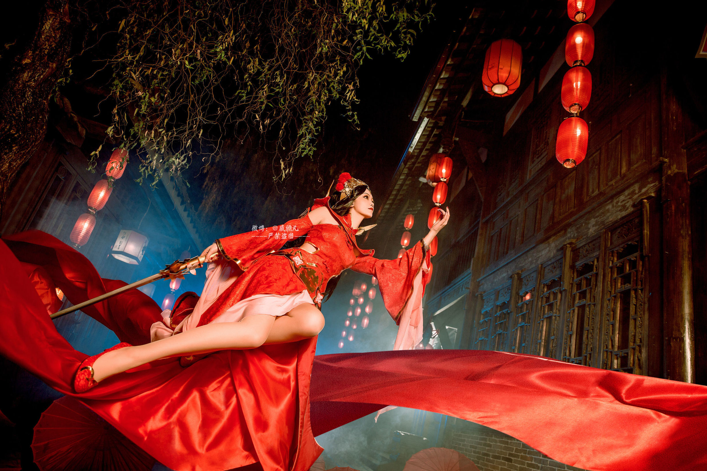 Popular coser Qi Gu Er MIKI, Honor of Kings, Luna's lifelong love