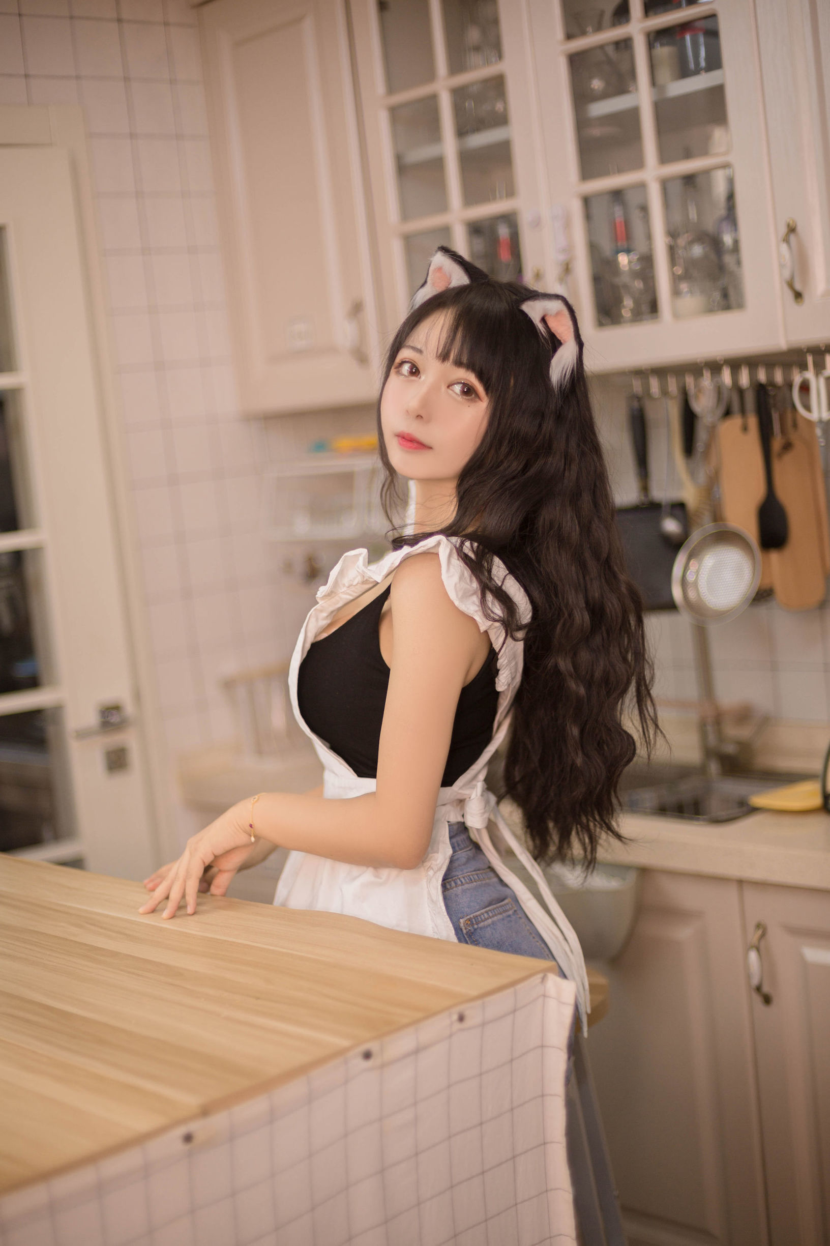 Đại Nhãn Mông Muội Hắc Miêu Miêu OvO Nhà Bếp