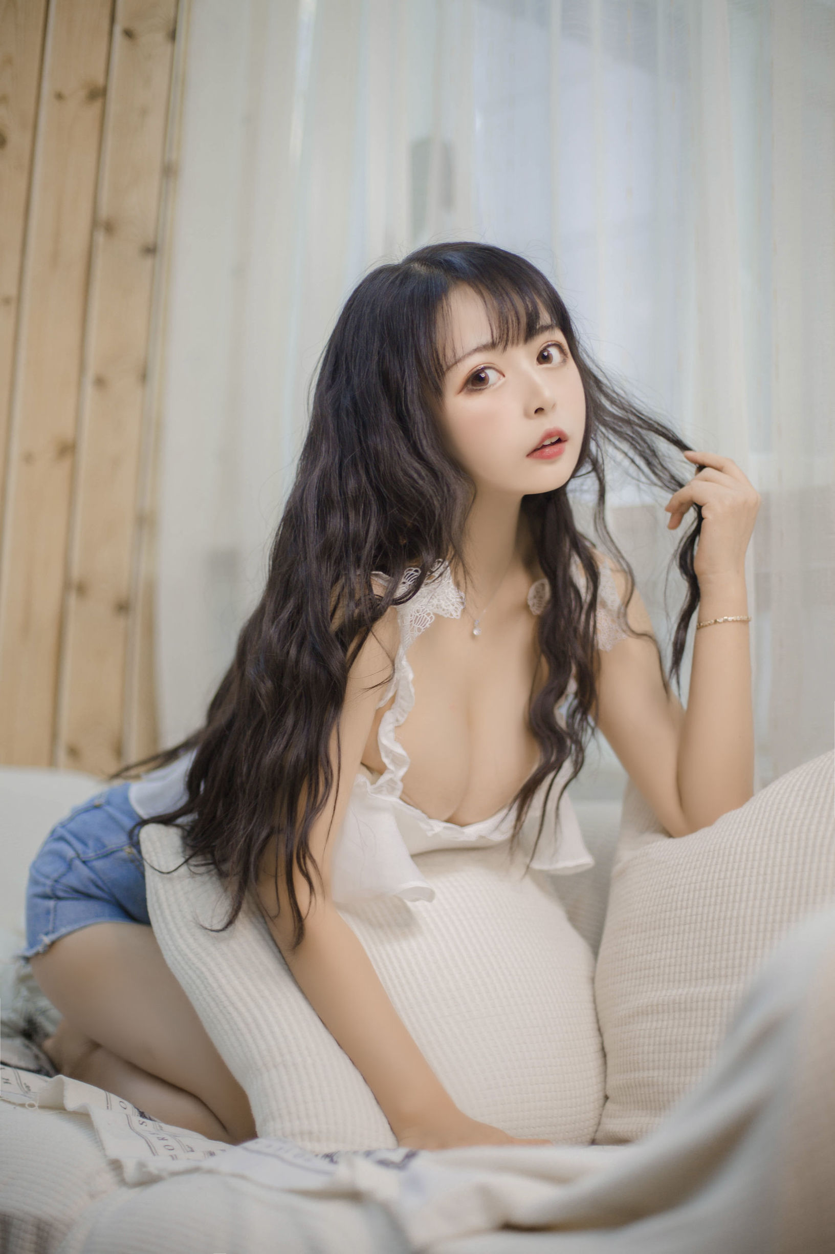 Đại Nhãn Mông Muội Hắc Miêu Miêu OvO phòng khách