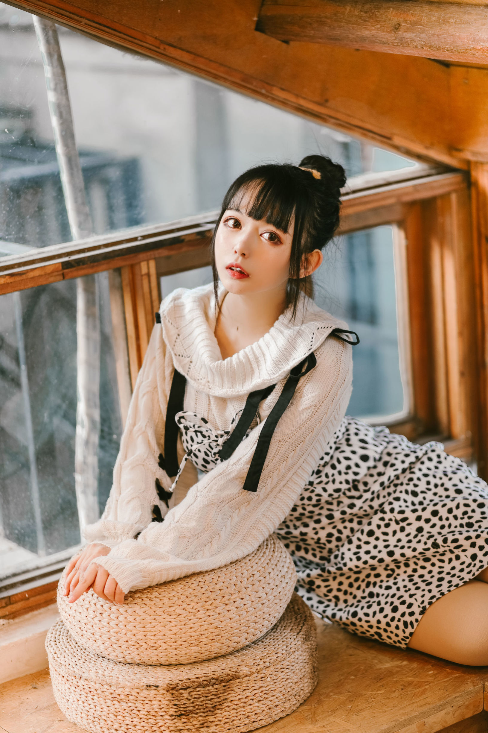 大眼萌妹黑猫猫OvO 少女心事