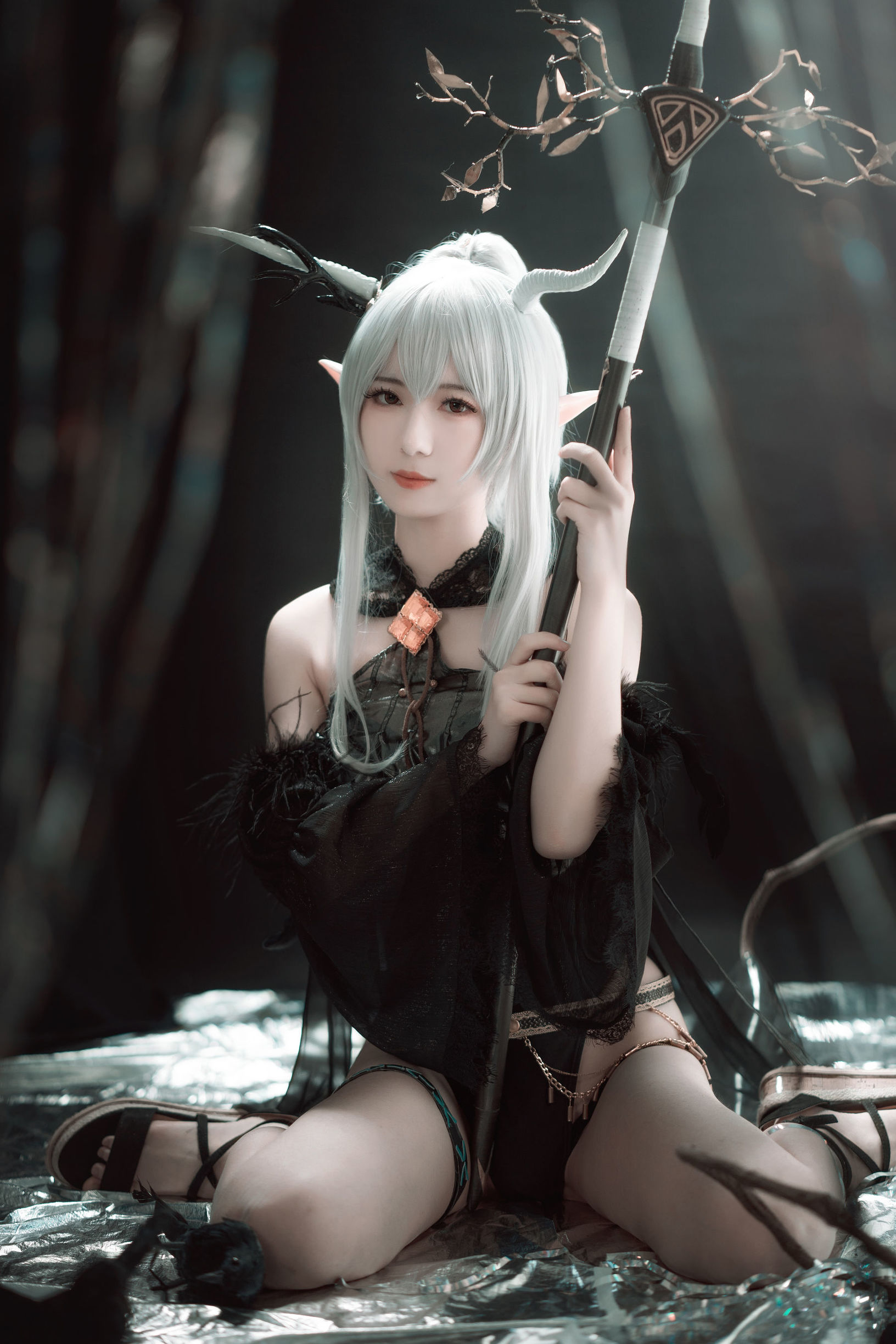 小姐姐弥音音ww 明日方舟 闪灵