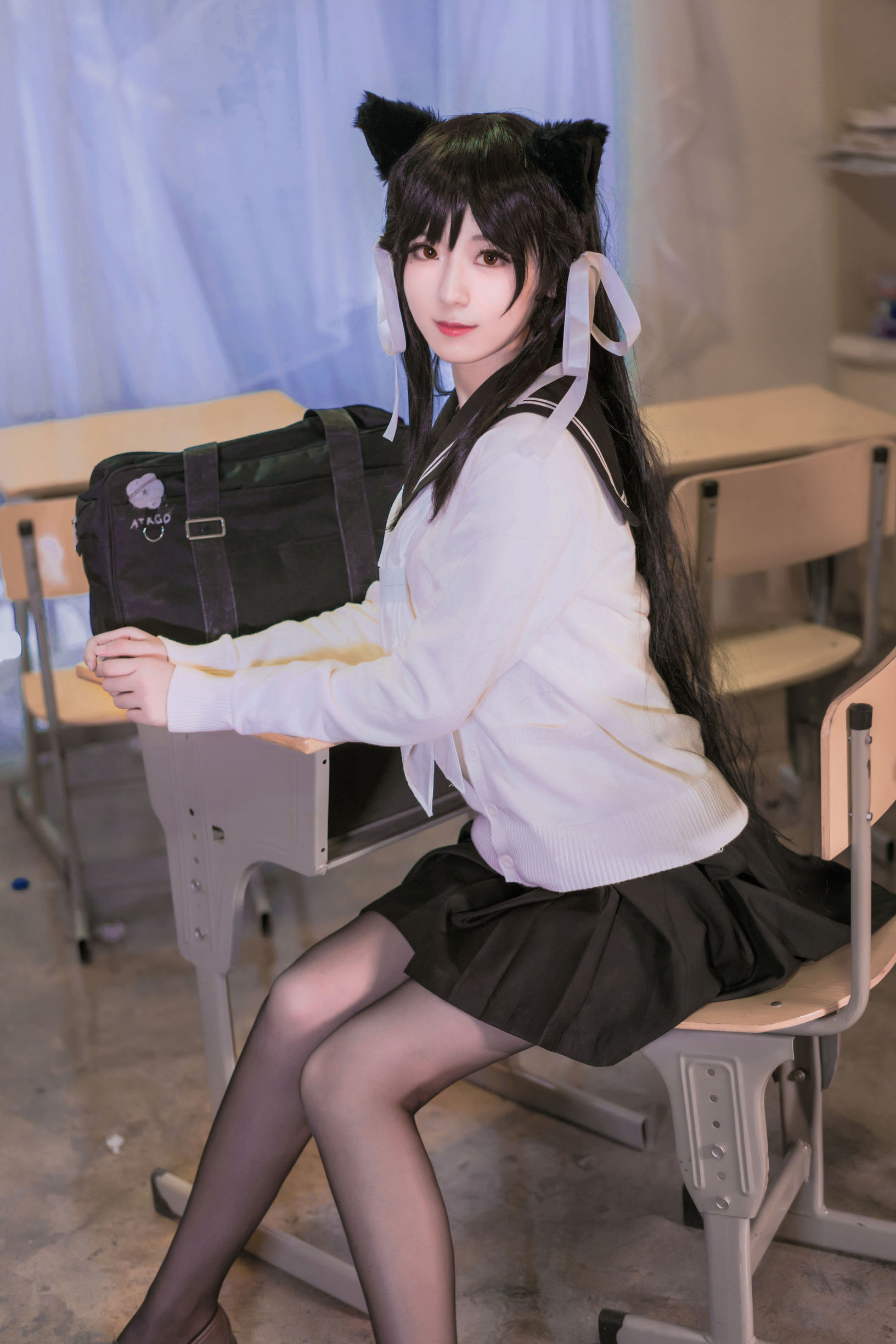 พี่สาว มิอิ้นอิ้น ฮ่าๆ ไอแดง ชุดนักเรียน