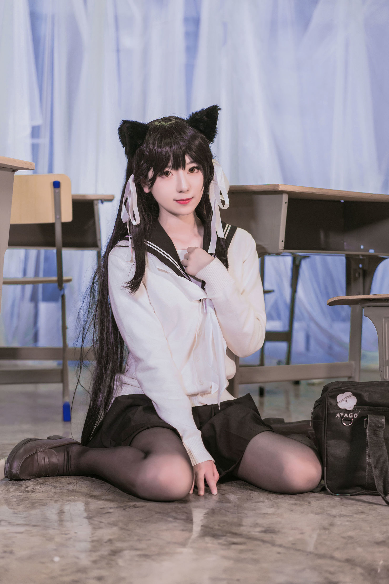 พี่สาว มิอิ้นอิ้น ฮ่าๆ ไอแดง ชุดนักเรียน