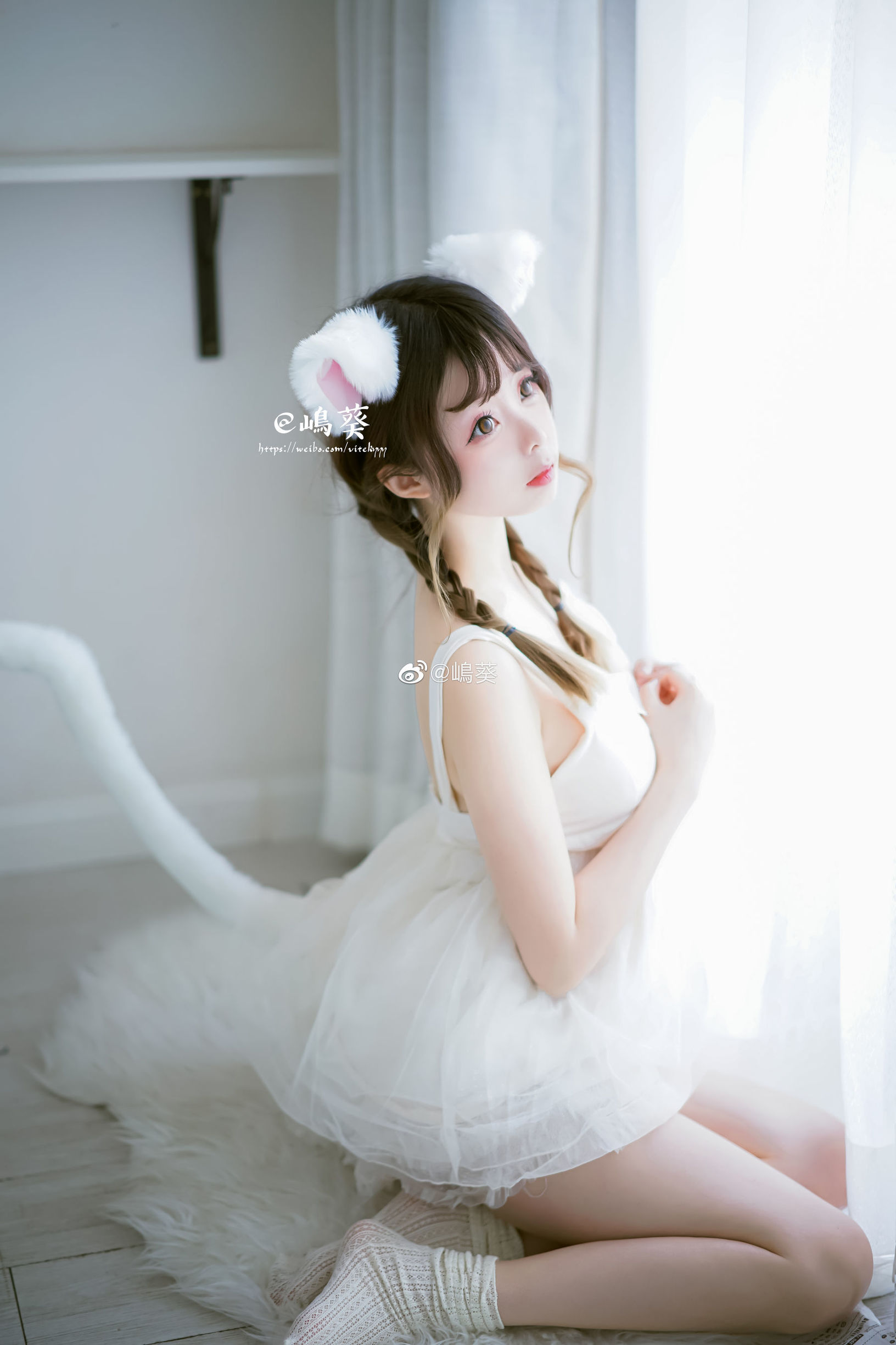 微博สาวสวย ชิม่า ออย ภาพถ่ายส่วนตัวของแมวกระดิ่ง