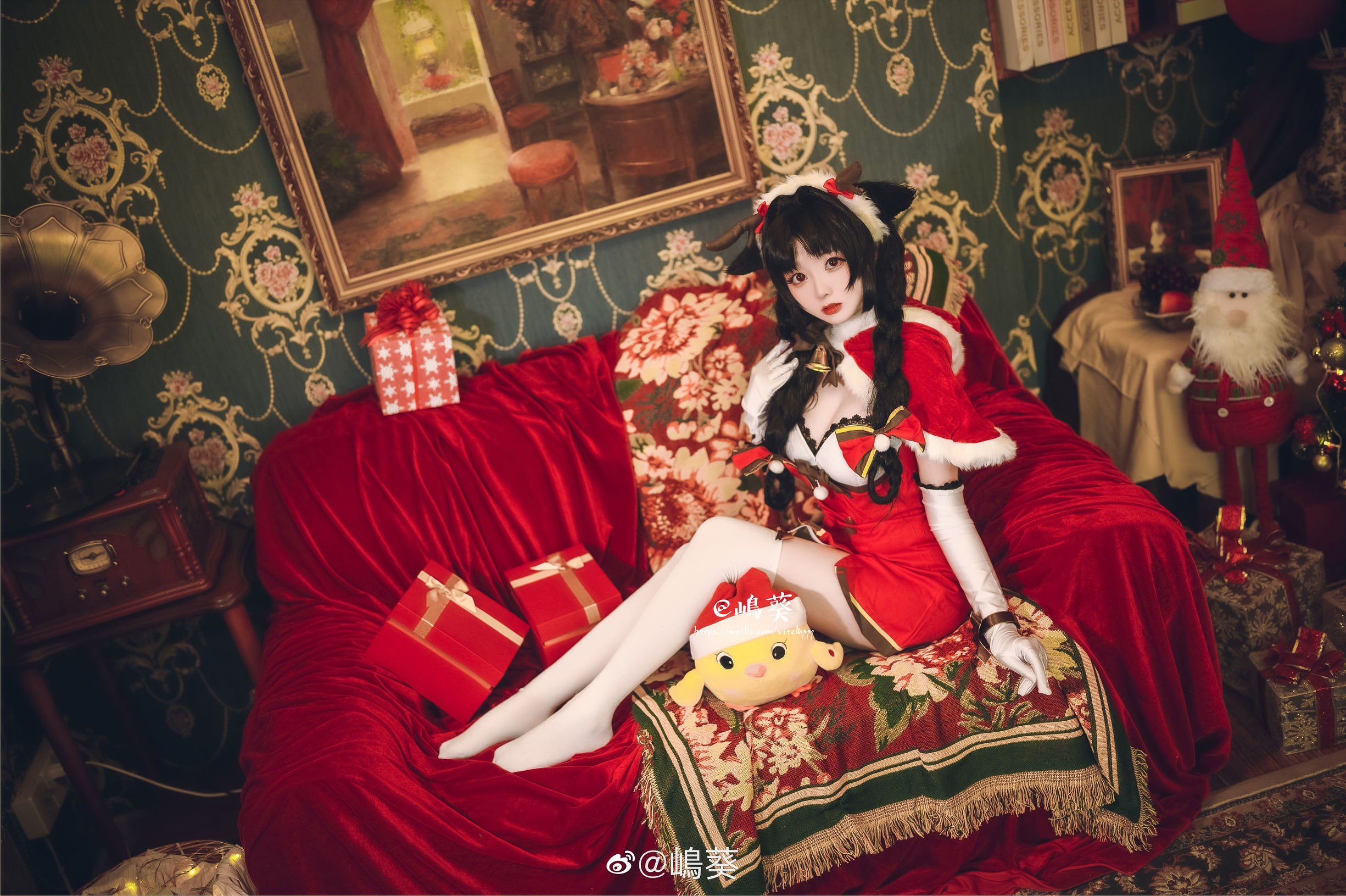Weibo Beauty Shima Aoi, Azur Lane, Great Tide, Reindeer and Christmas Gifts