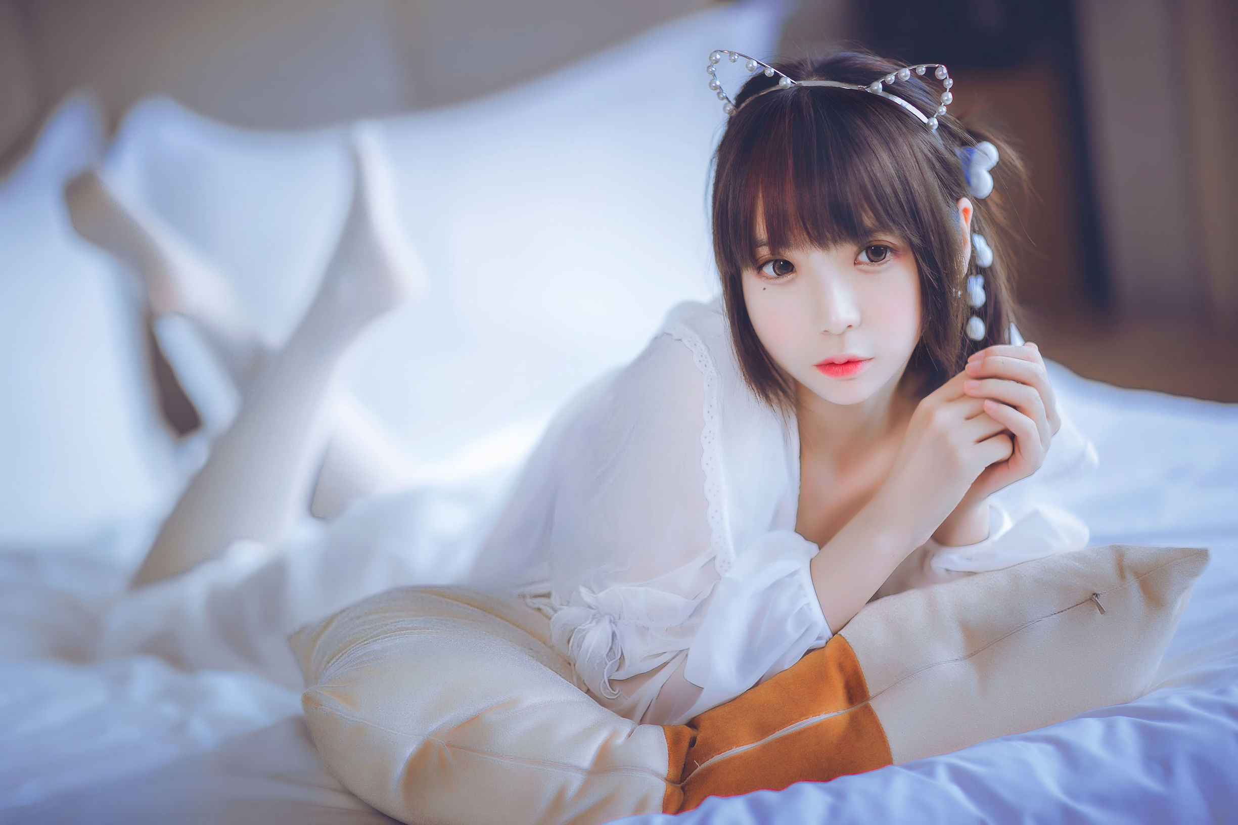 疯猫ss 白色睡衣
