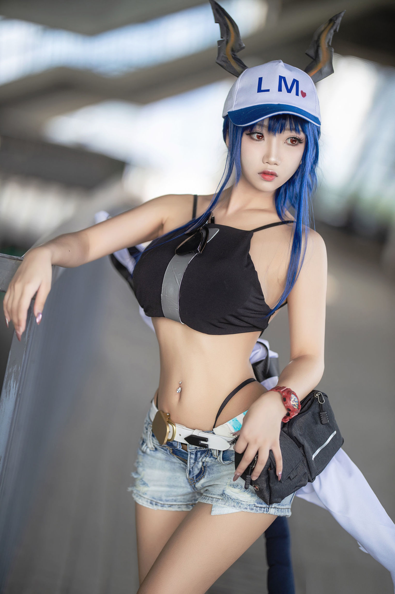 白嫩美少女鬼畜瑶 女游客c