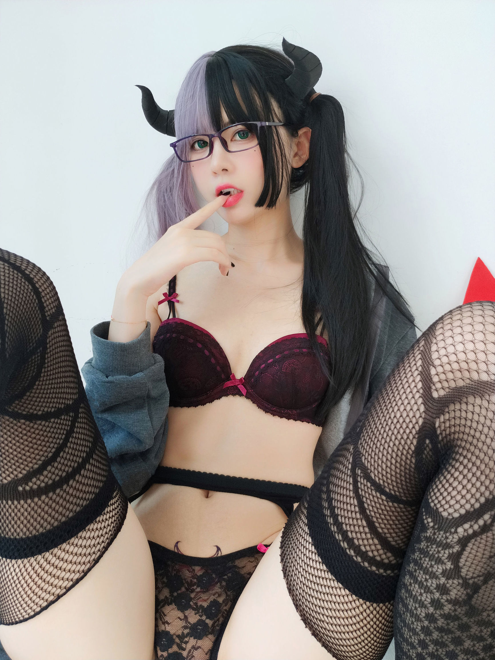 萌메이지얀장다모왕w 검은색 섹시 망사 스타킹