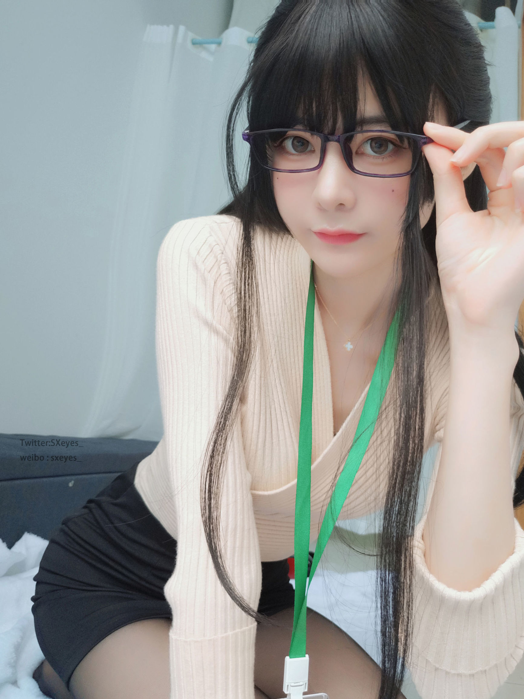 모에 메이쯔 눈짱 대마왕 w OL 그녀
