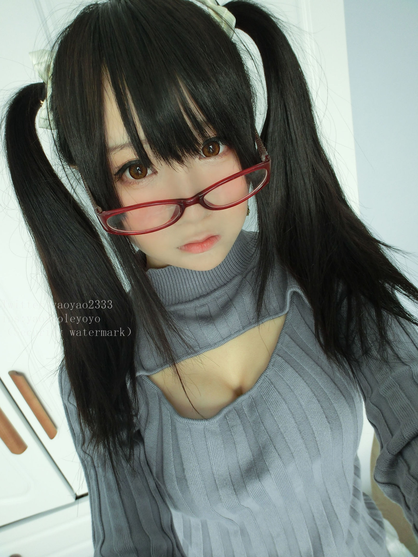 สาวน่ารัก Coser โยโย่ สาวสวยชุดถุงน่องดำ