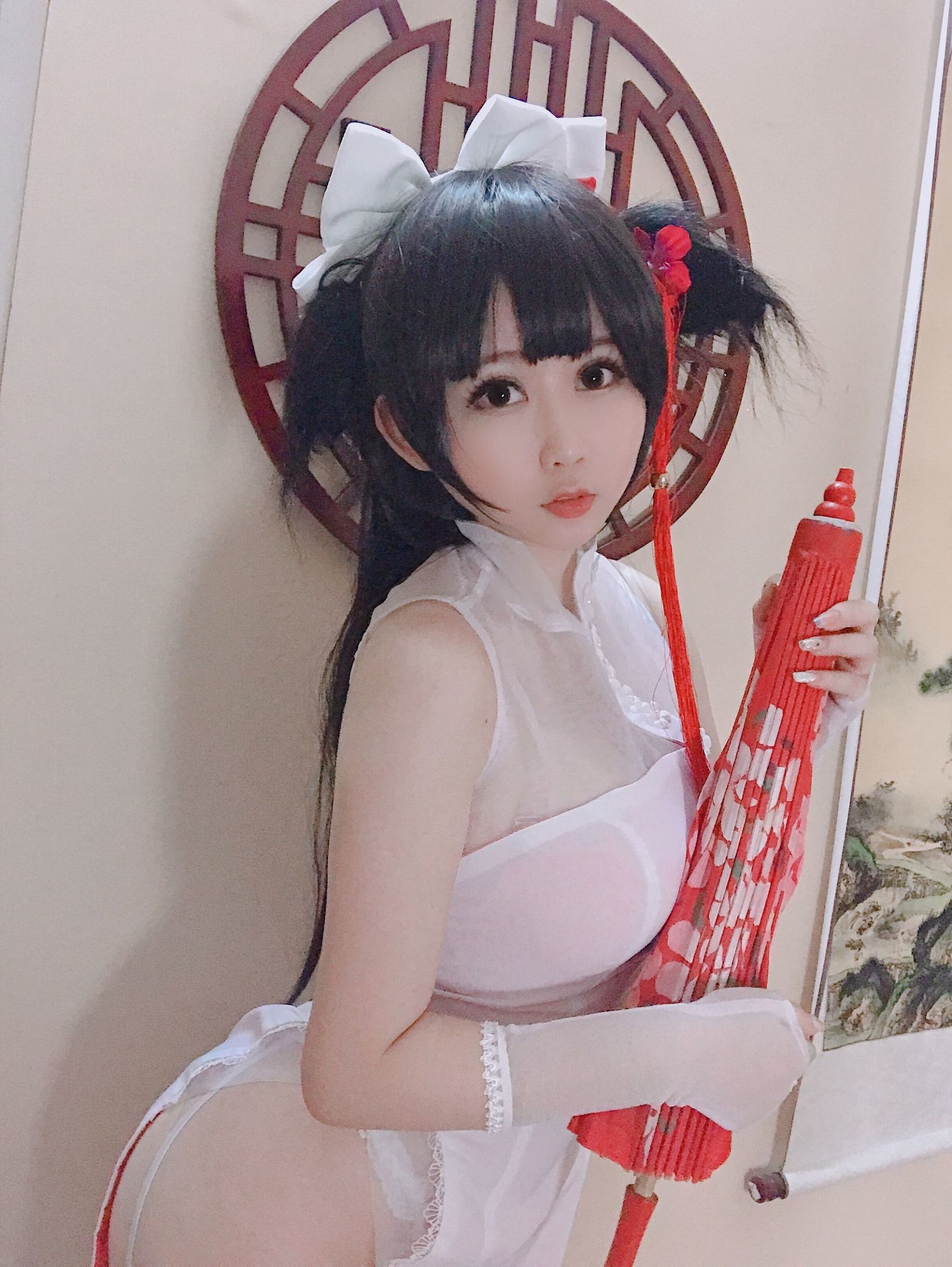 蜜桃少女是依酱呀 爱岩