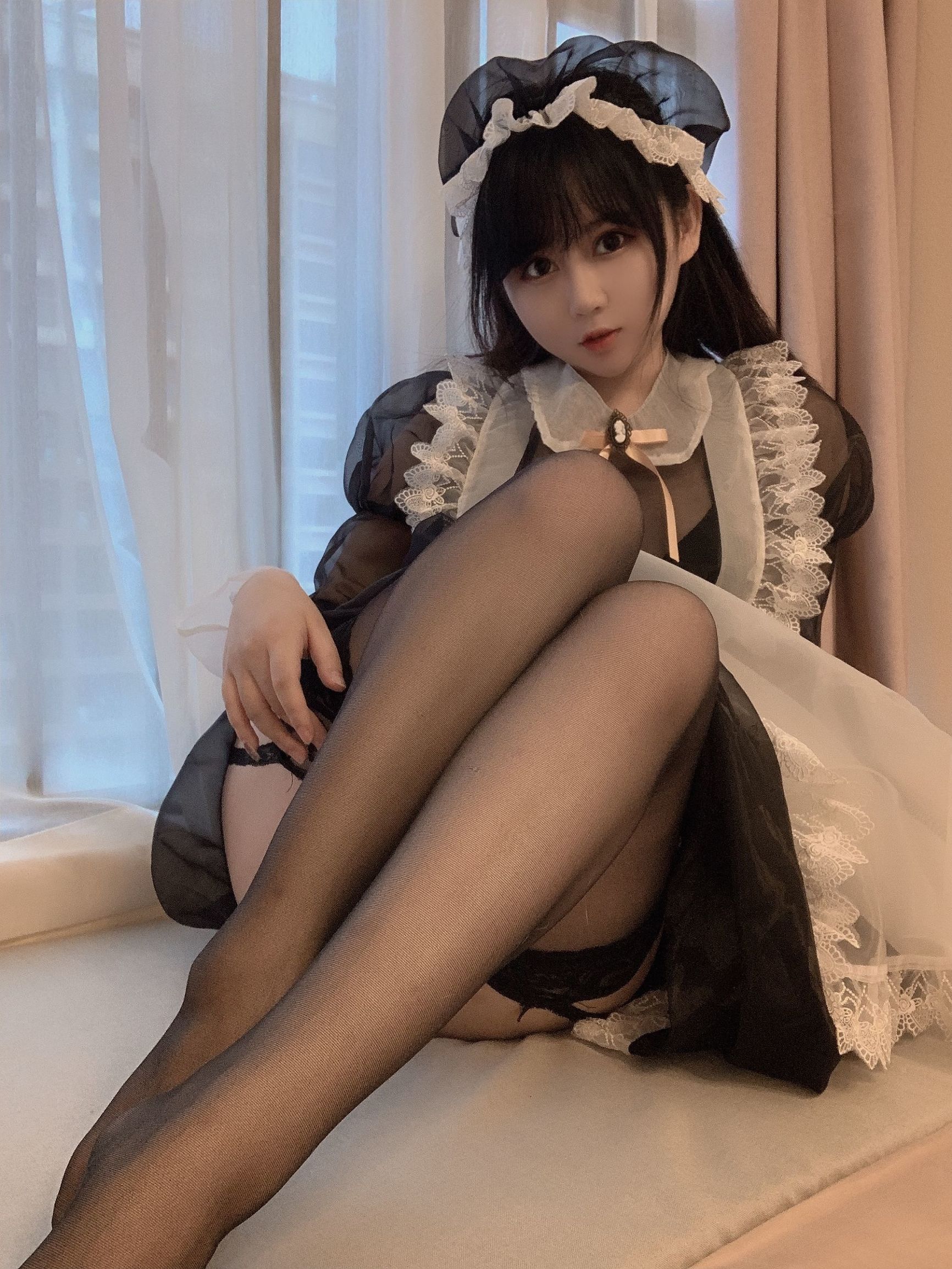 蜜桃少女是依酱呀 黑丝女仆