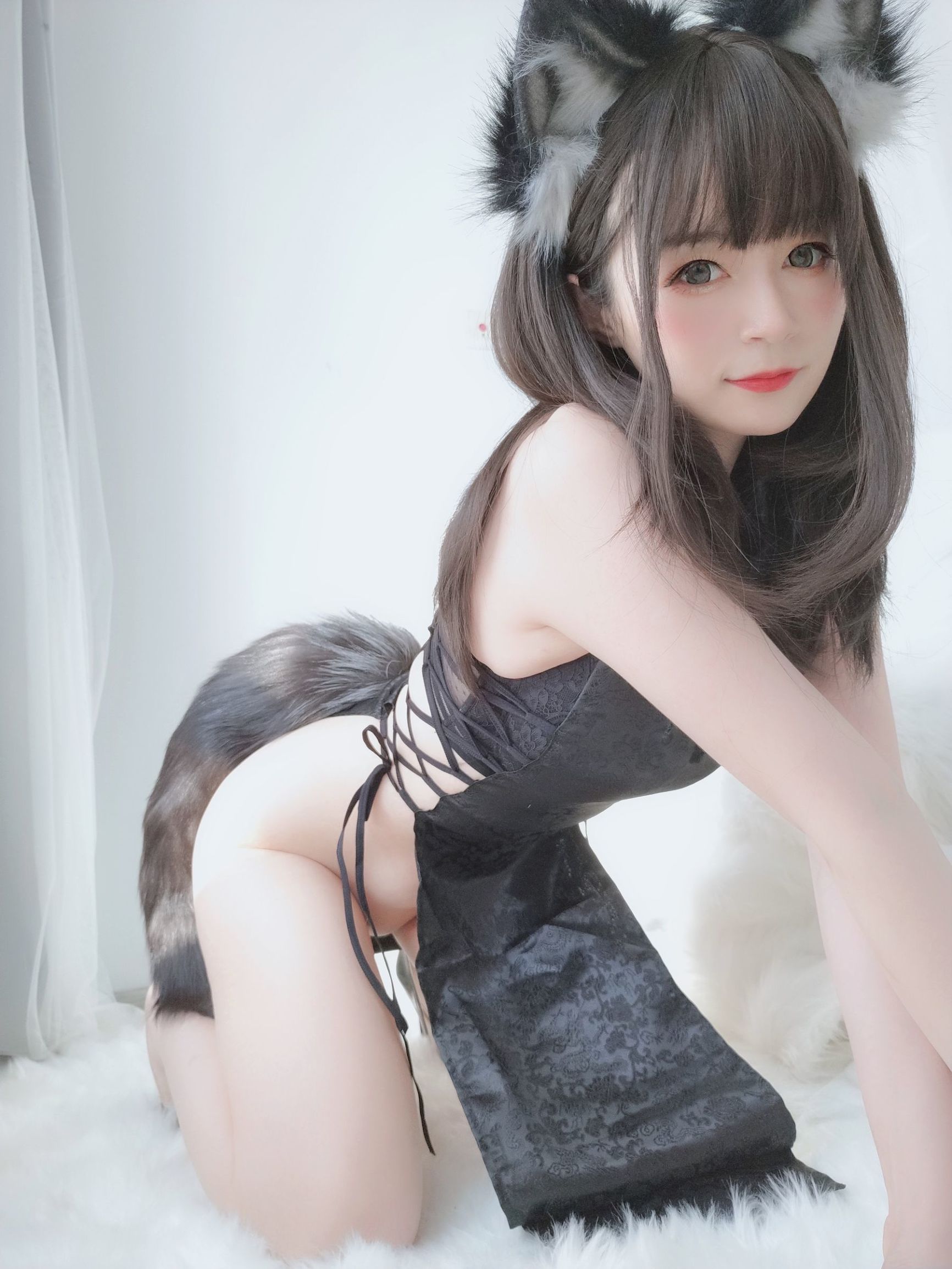 โคเซอร์พี่สาวไป่ยิน หมาป่าตัวน้อยสีดำ