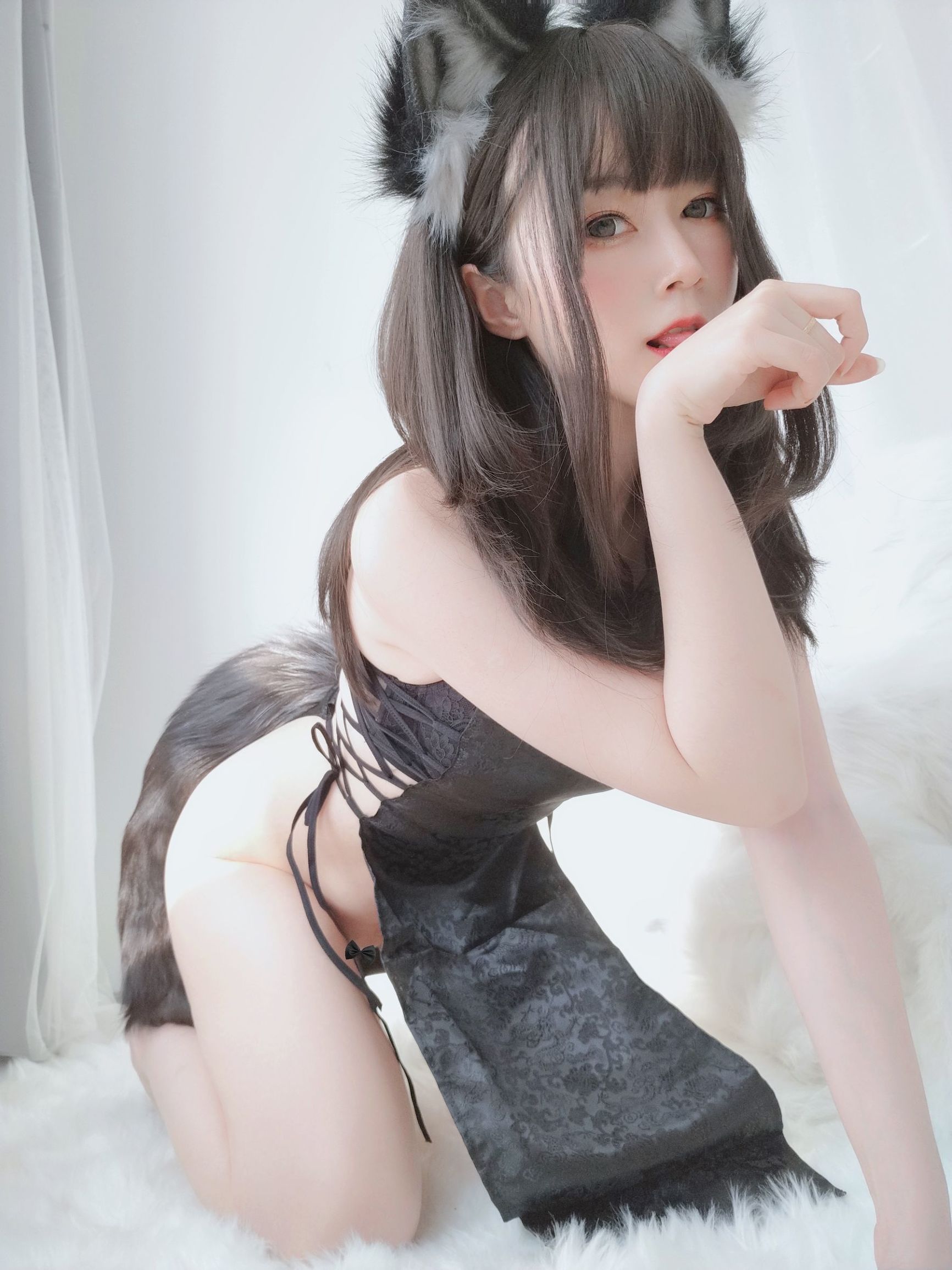 โคเซอร์พี่สาวไป่ยิน หมาป่าตัวน้อยสีดำ