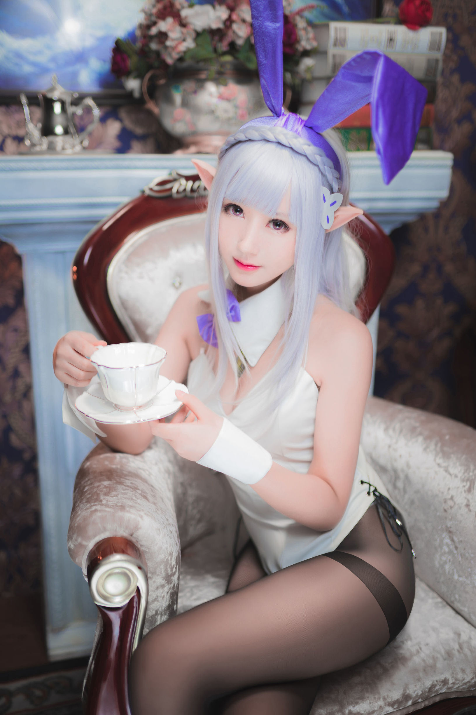 コスプレモシャオウ – エミリアバニーガール