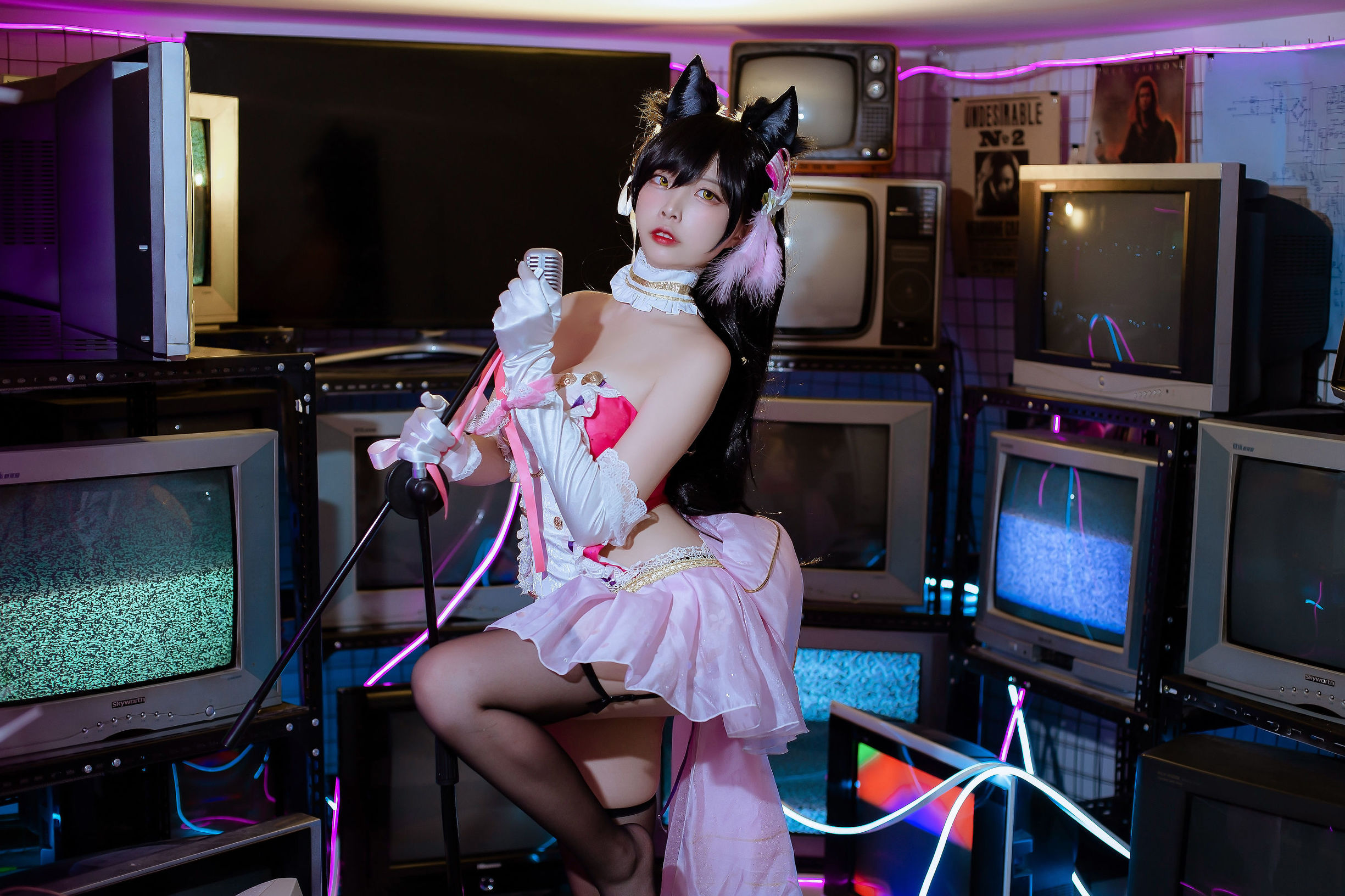 คอสเพลย์ ภาพถ่าย] Coser ยอดนิยม 二佐นิซา - สุนัขผู้ติดตามแห่งอัซเซอร์เลน อ้ายตง ชุดแสดง