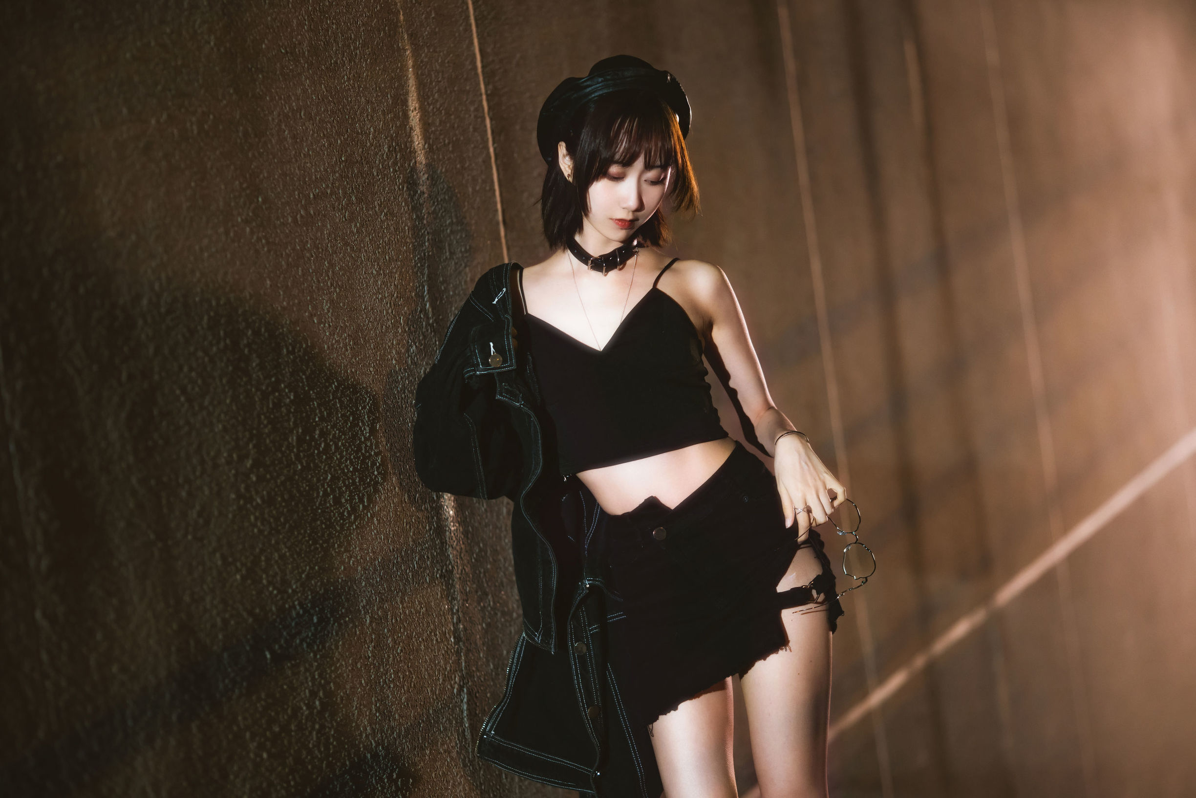 คอสเพลย์ภาพถ่าย] สไตล์โมเอะ พี่สาวมู่หมี่านOwO - ชุดกระโปรงสั้นกลางแจ้ง