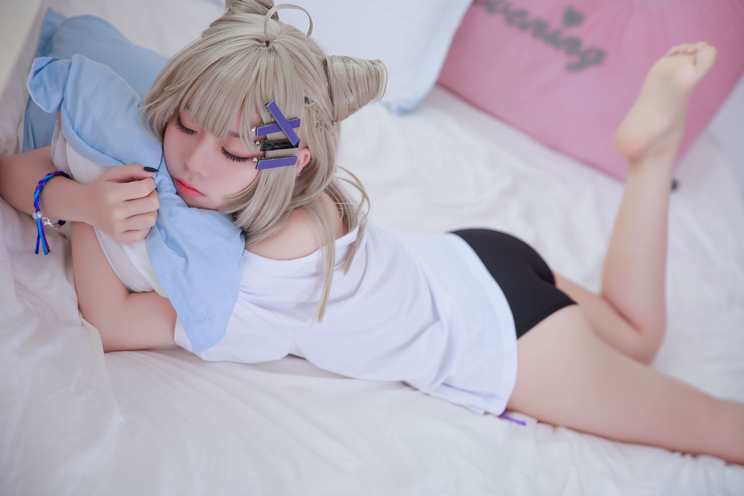 เน็ตไอดอลโคเซอร์] อนิเมะบล็อกเกอร์ G44 จะไม่ได้รับบาดเจ็บ - AA12