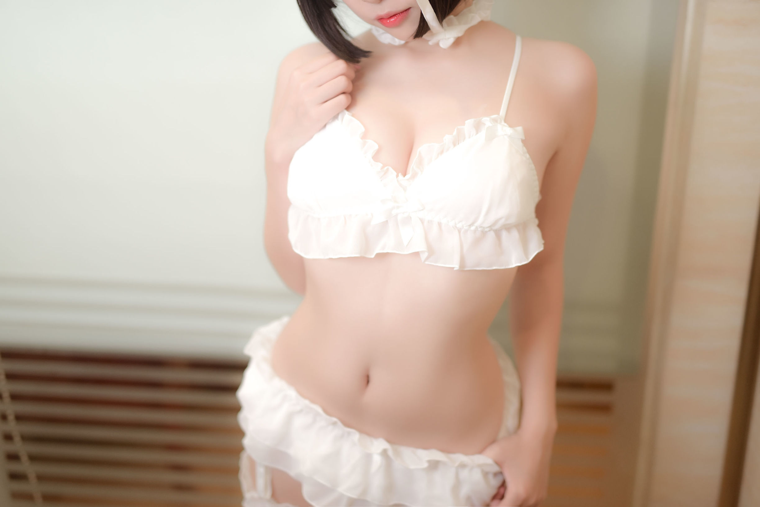 เน็ตไอดอลโคเซอร์] Coser ยอดนิยม เอิร์ซา นิซา - ชีฟองชุดนอน