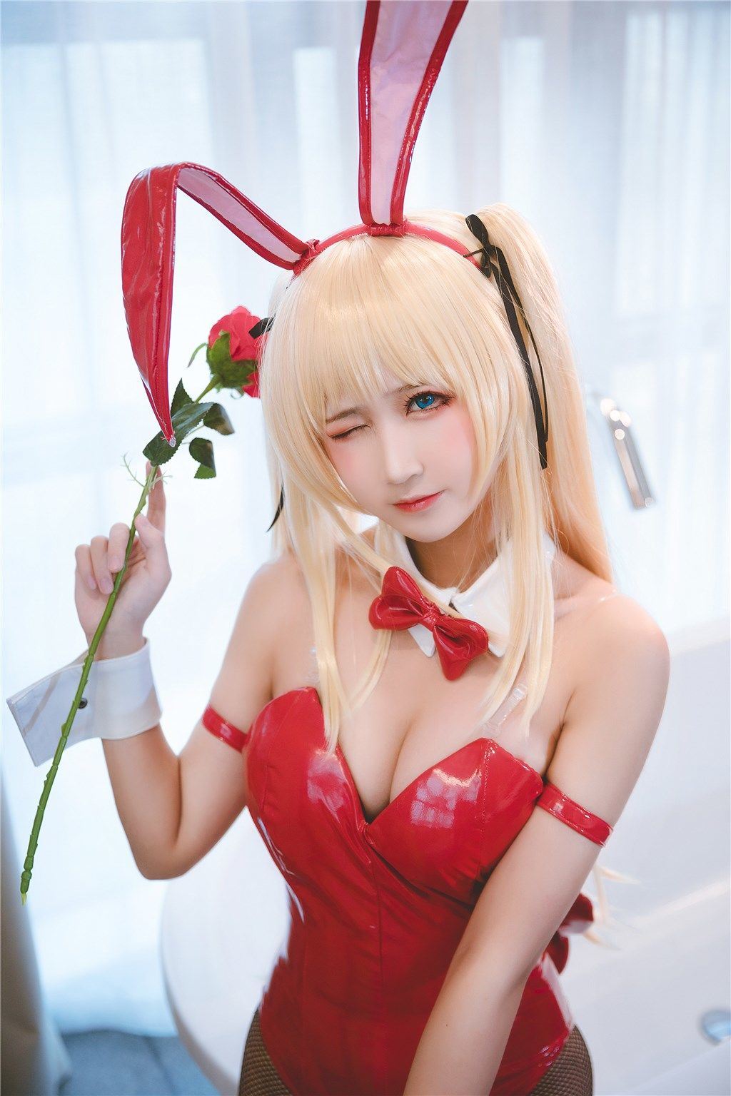 Cosplay] Weibo Meizi Sandu_69 - Black Silk Bunny Girl