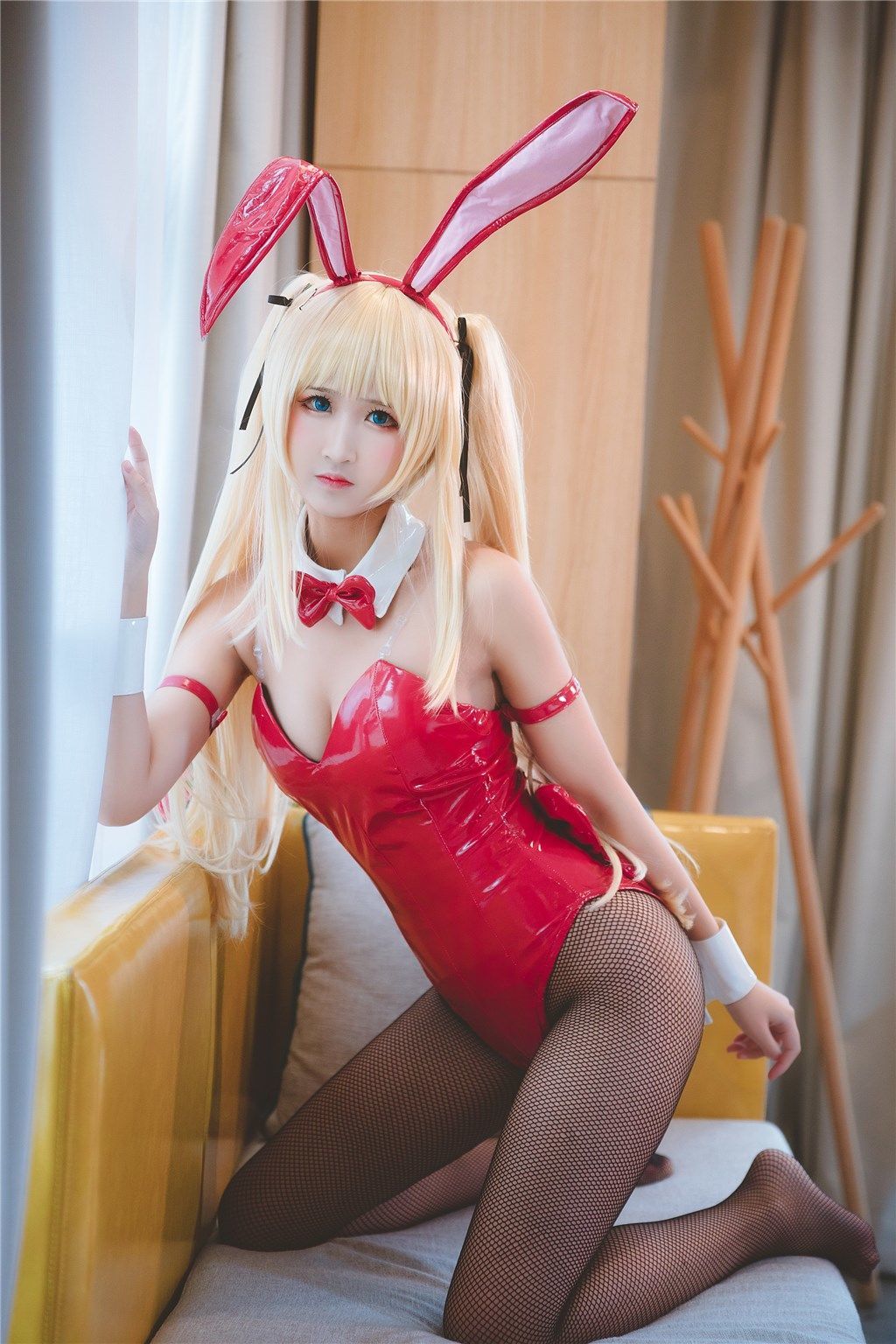 Cosplay] Weibo Meizi Sandu_69 - Black Silk Bunny Girl
