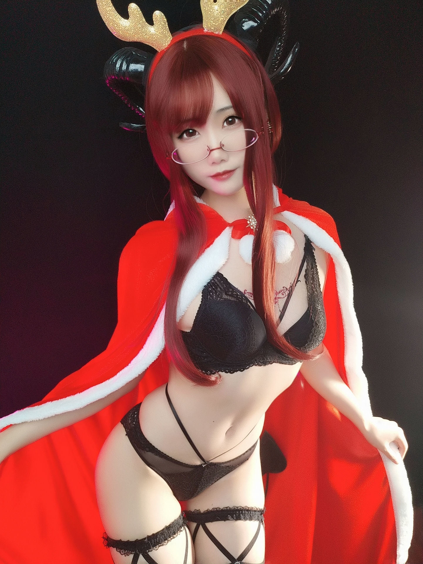 [Cosplay] 动漫博主曉美媽 - (圣诞自拍)雪夜魅魔