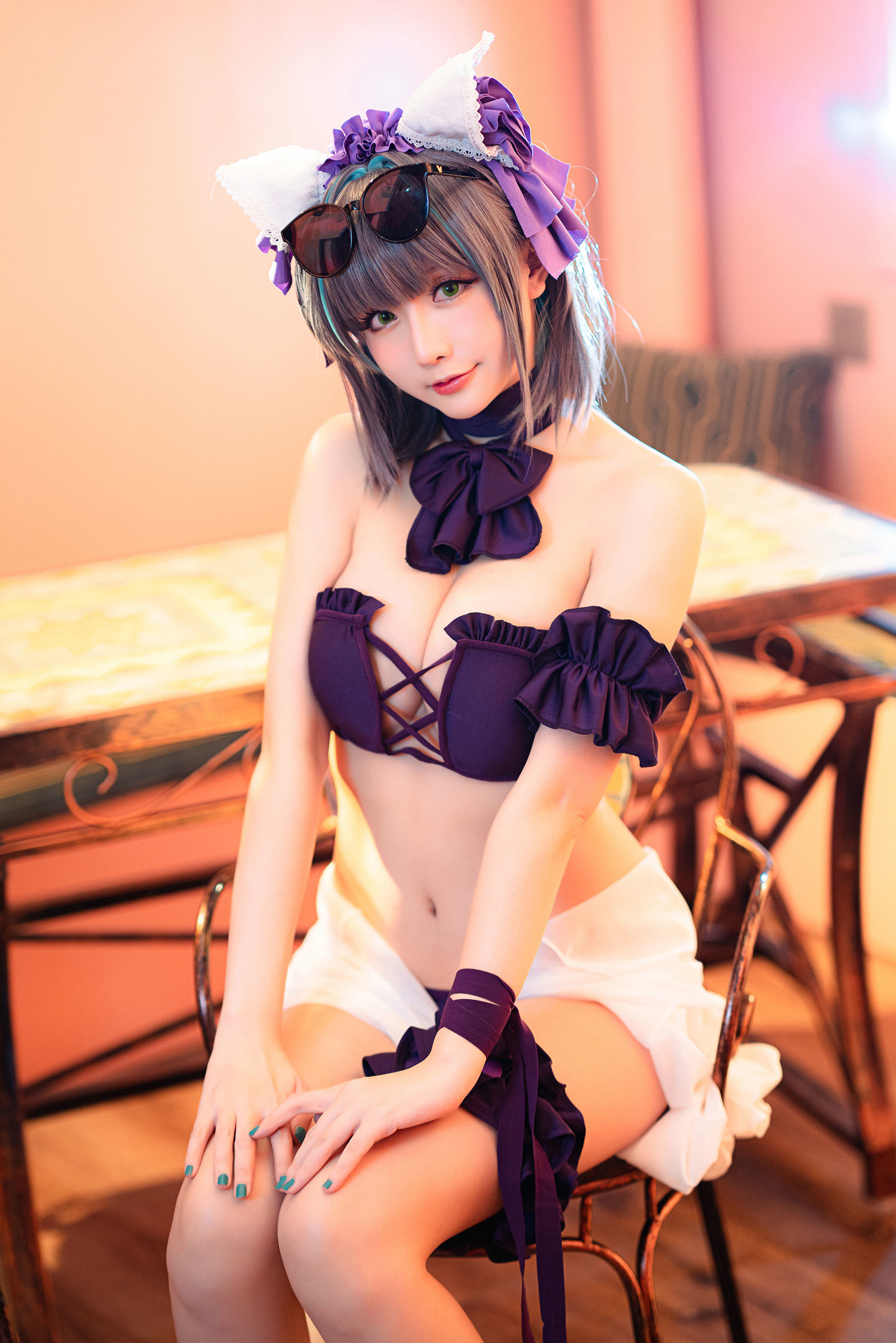คอสฟู๋ลี่] Coserพี่สาวซิงจือฉือฉือ - R-Maid《เชสเชียร์ชุดว่ายน้ำ》
