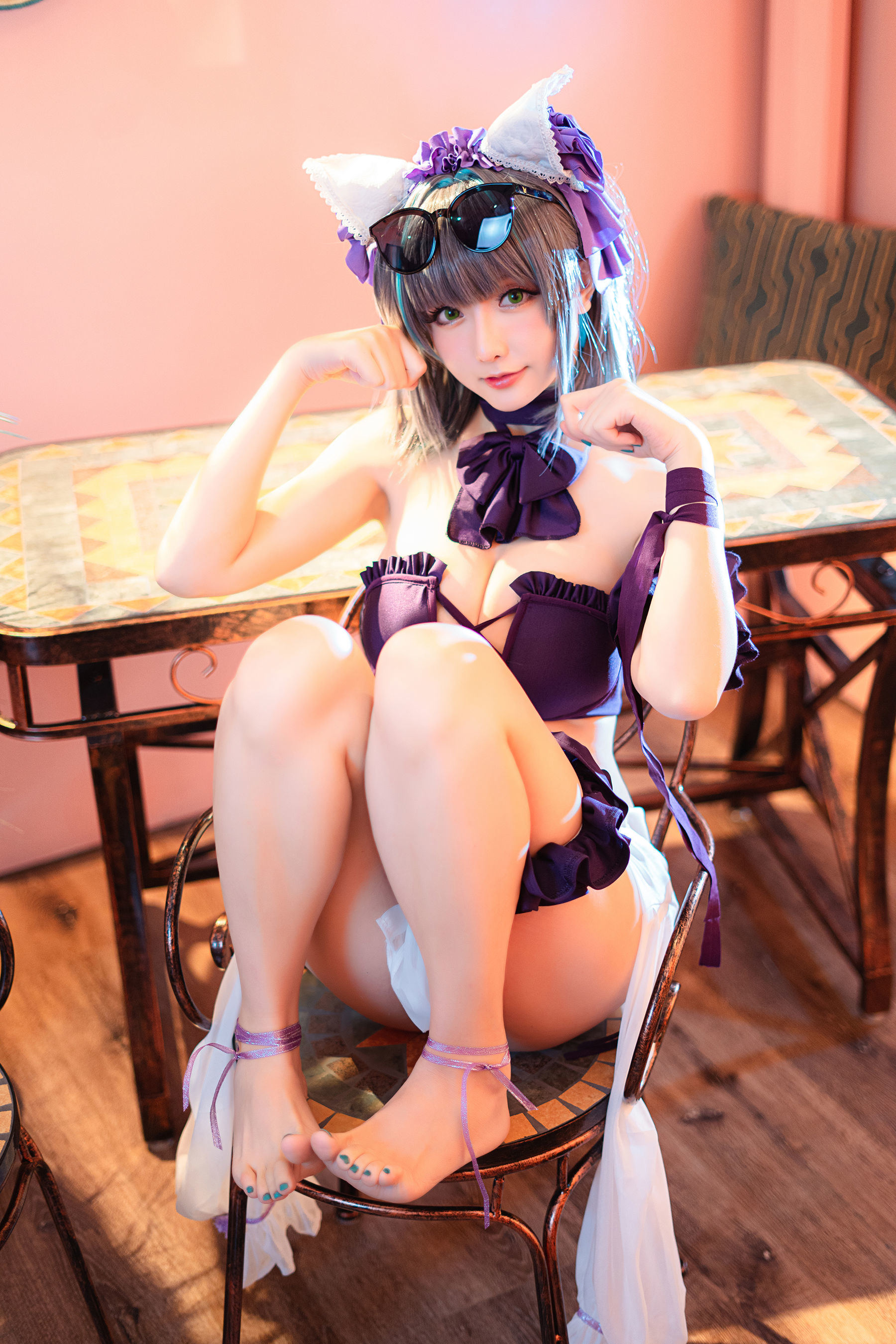 คอสฟู๋ลี่] Coserพี่สาวซิงจือฉือฉือ - R-Maid《เชสเชียร์ชุดว่ายน้ำ》