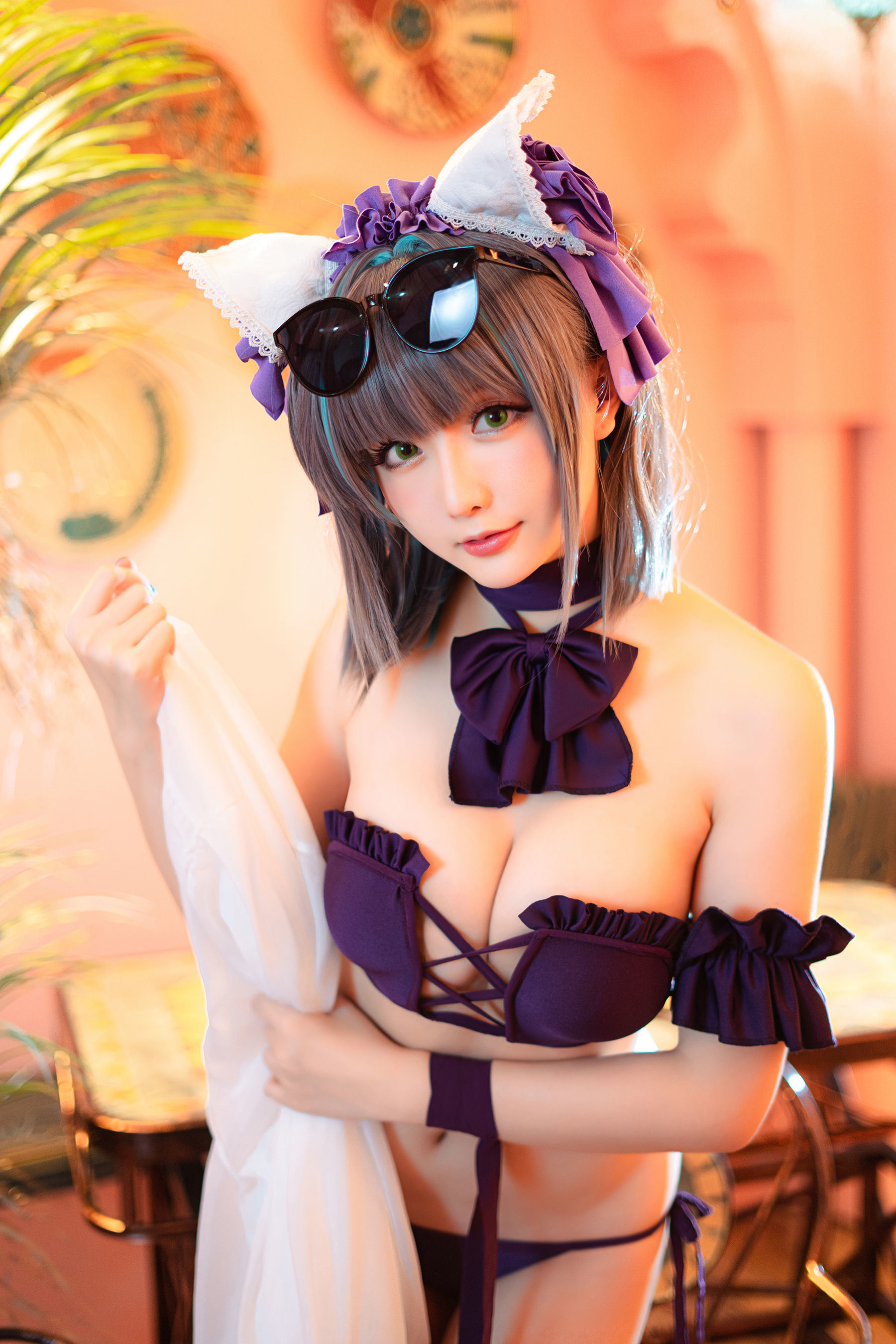 คอสฟู๋ลี่] Coserพี่สาวซิงจือฉือฉือ - R-Maid《เชสเชียร์ชุดว่ายน้ำ》