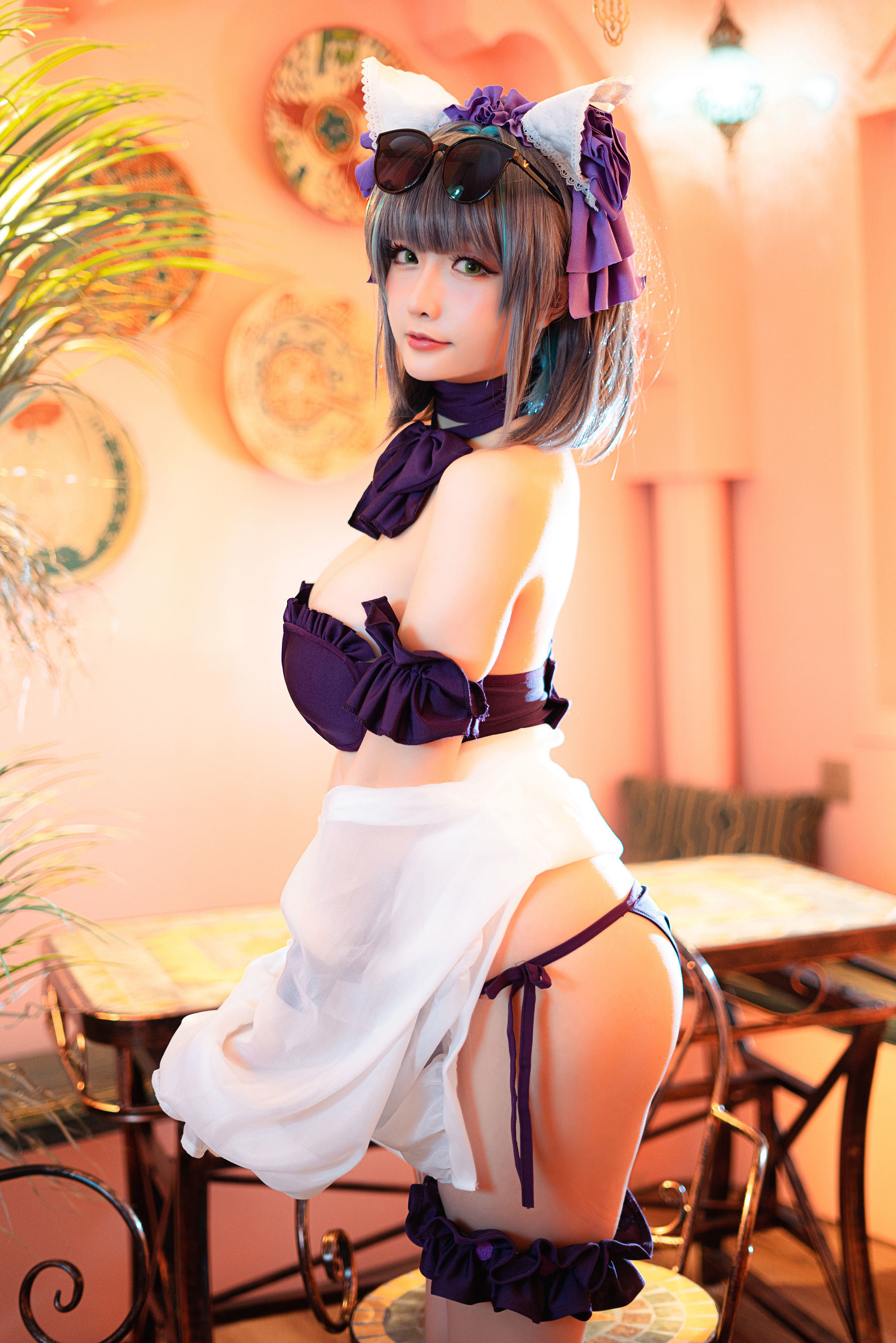 คอสฟู๋ลี่] Coserพี่สาวซิงจือฉือฉือ - R-Maid《เชสเชียร์ชุดว่ายน้ำ》