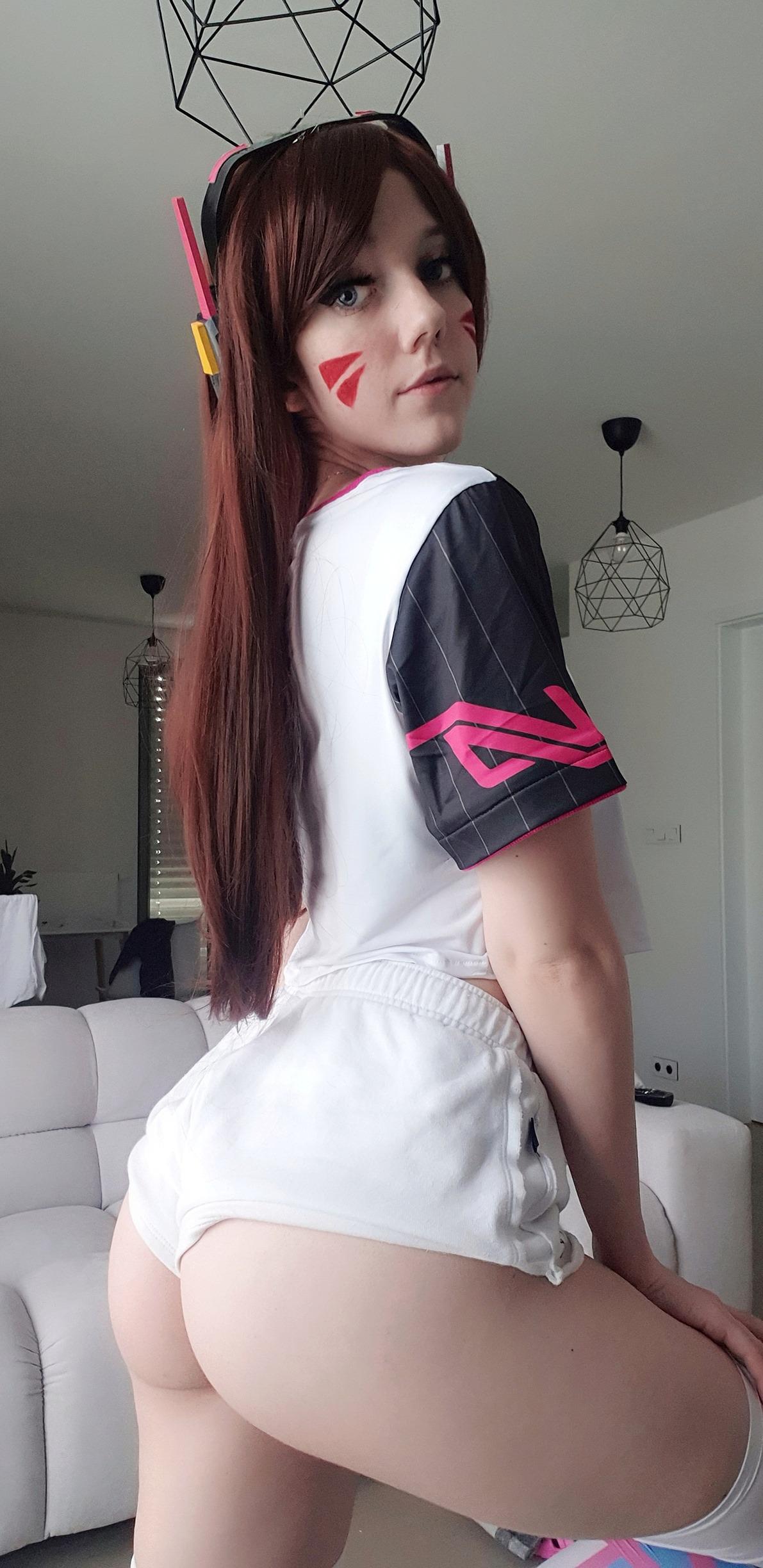 Elles – Dva 117P