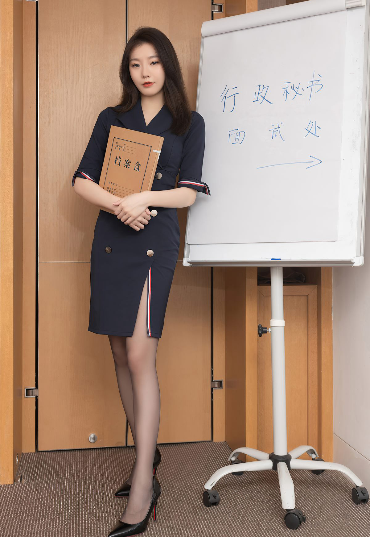 สาวสวยเซ็กซี่อันหรัน มาเลอาห์ เลขานุการยั่วเย้าชุดถุงน่องดำ制服